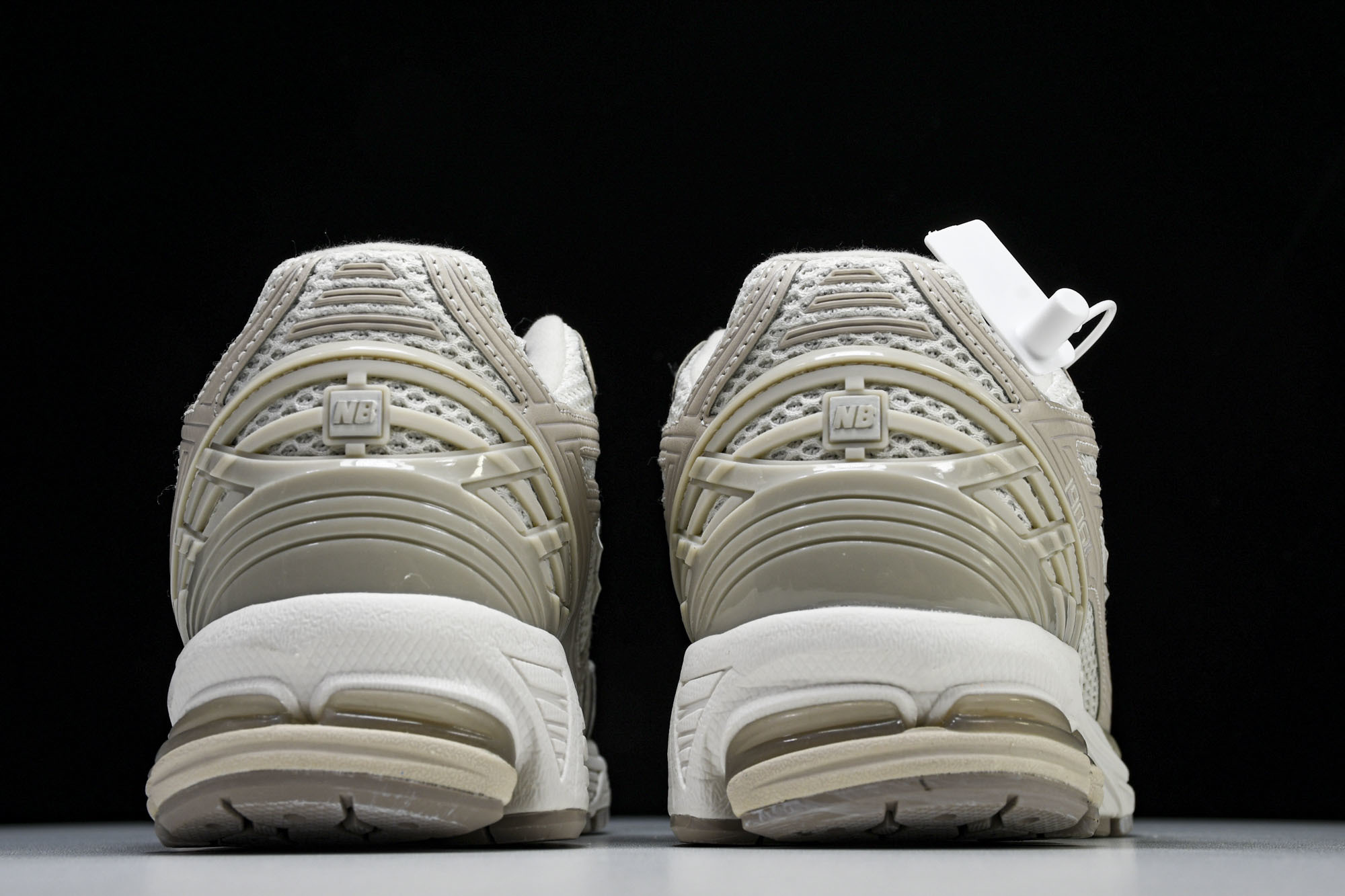 New Balance 1906系列复古老爹风休闲运动慢跑鞋 M1906RGR #YZ010#鞋款灵感源