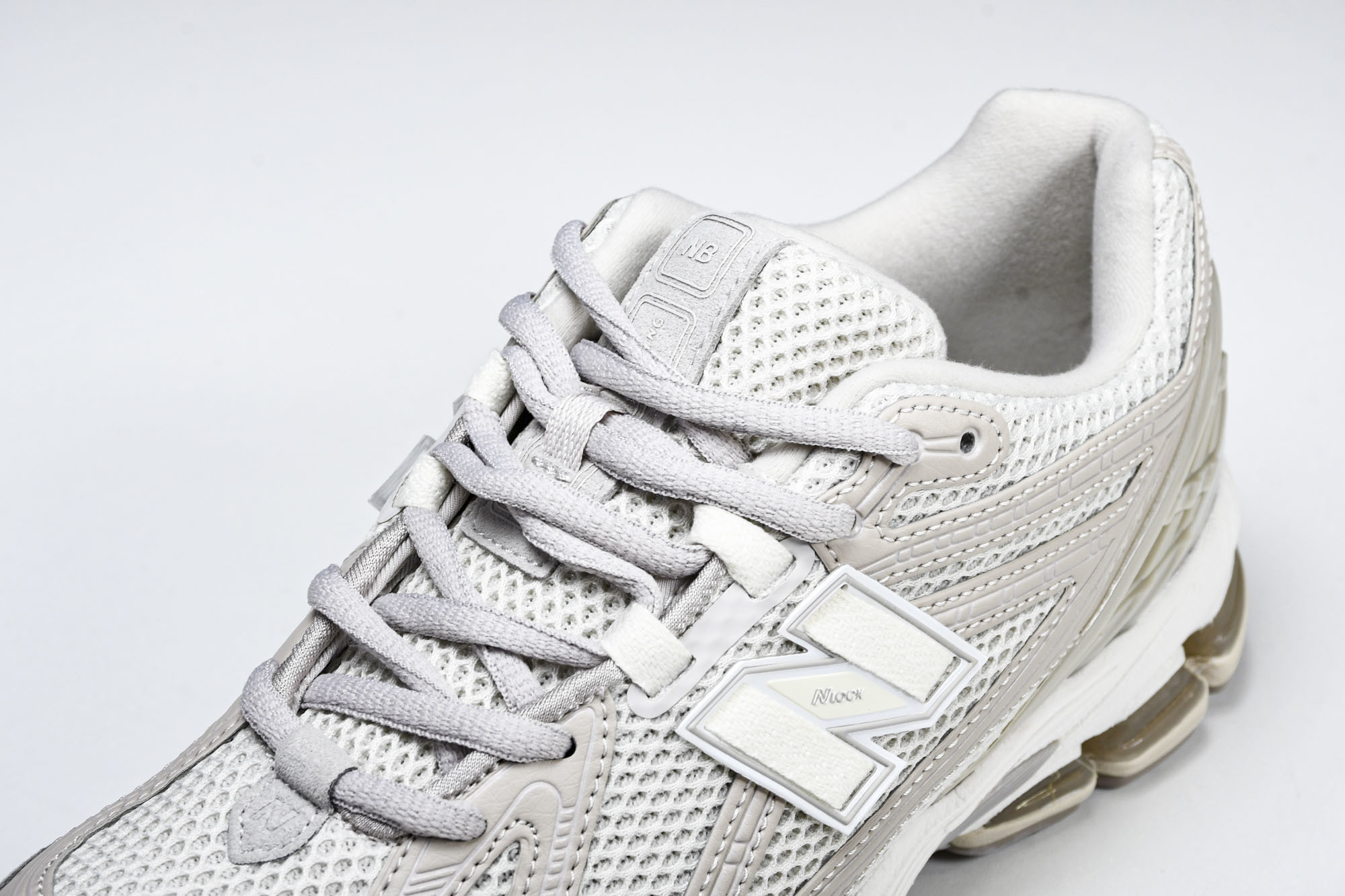 New Balance 1906系列复古老爹风休闲运动慢跑鞋 M1906RGR #YZ010#鞋款灵感源