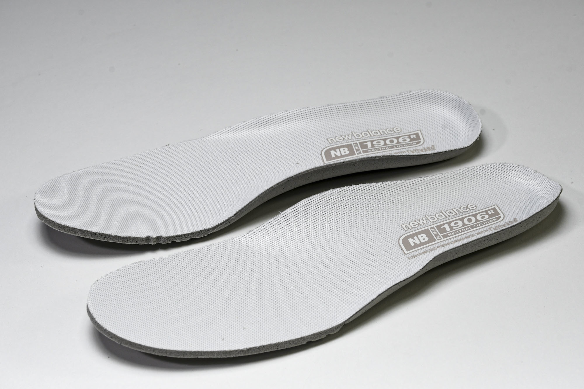 New Balance 1906系列复古老爹风休闲运动慢跑鞋 M1906RGR #YZ010#鞋款灵感源