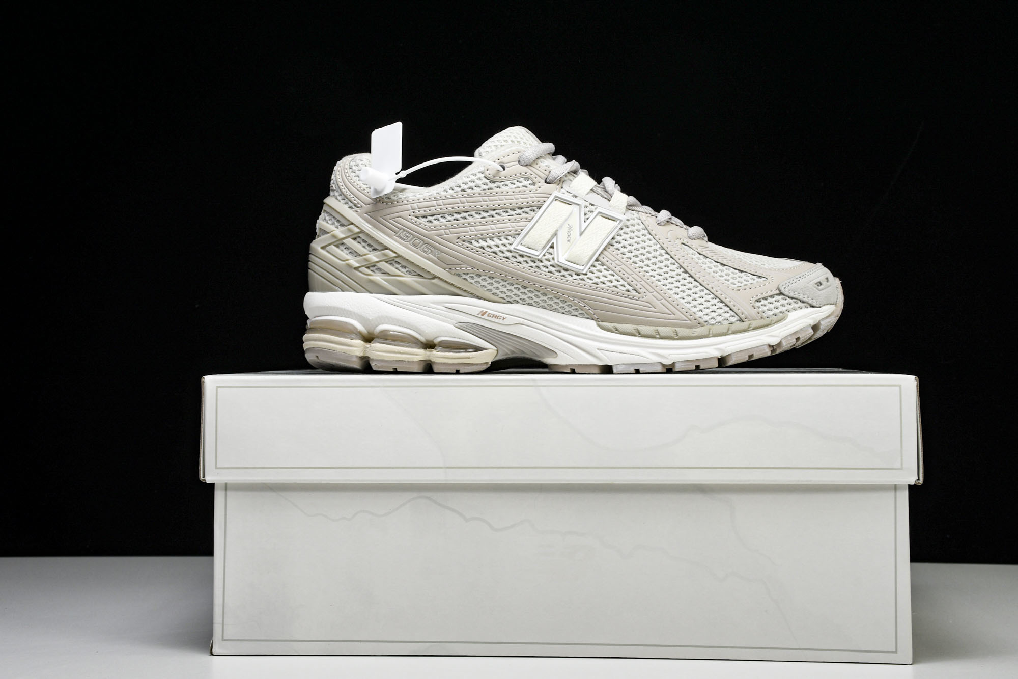 New Balance 1906系列复古老爹风休闲运动慢跑鞋 M1906RGR #YZ010#鞋款灵感源