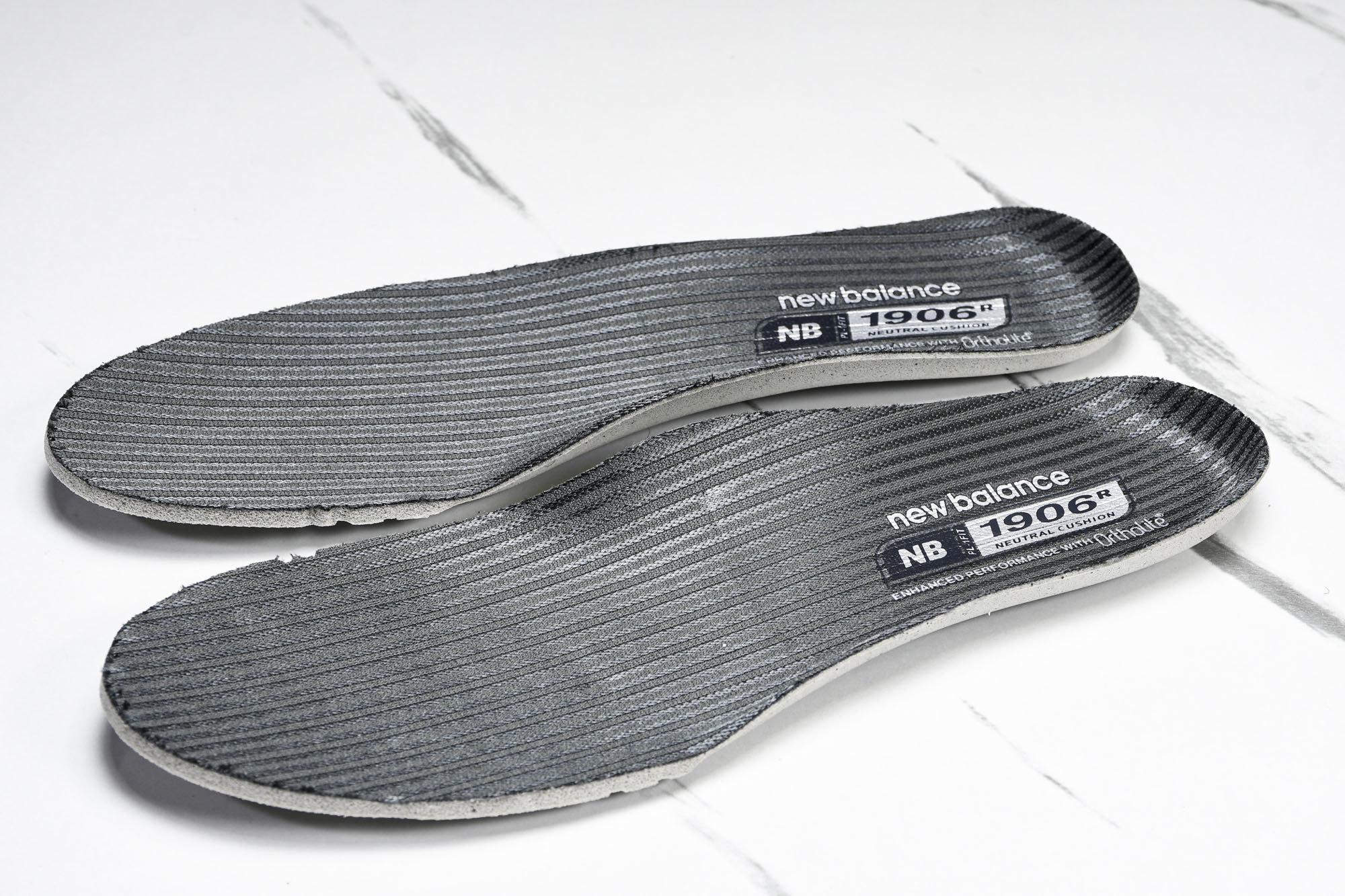 New Balance 1906系列复古老爹风休闲运动慢跑鞋 M1906RJB #YZ010#鞋款灵感源