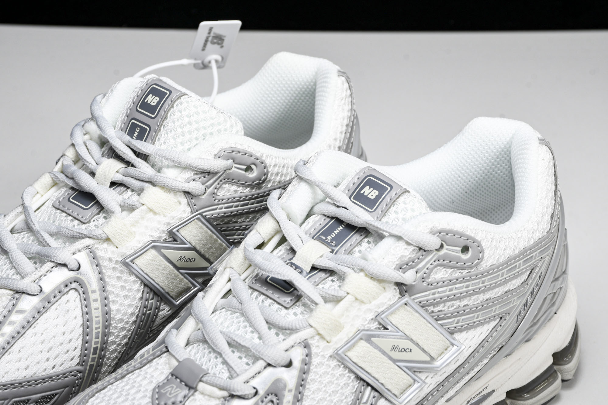 New Balance 1906系列复古老爹风休闲运动慢跑鞋 M1906RJM #YZ010#鞋款灵感源
