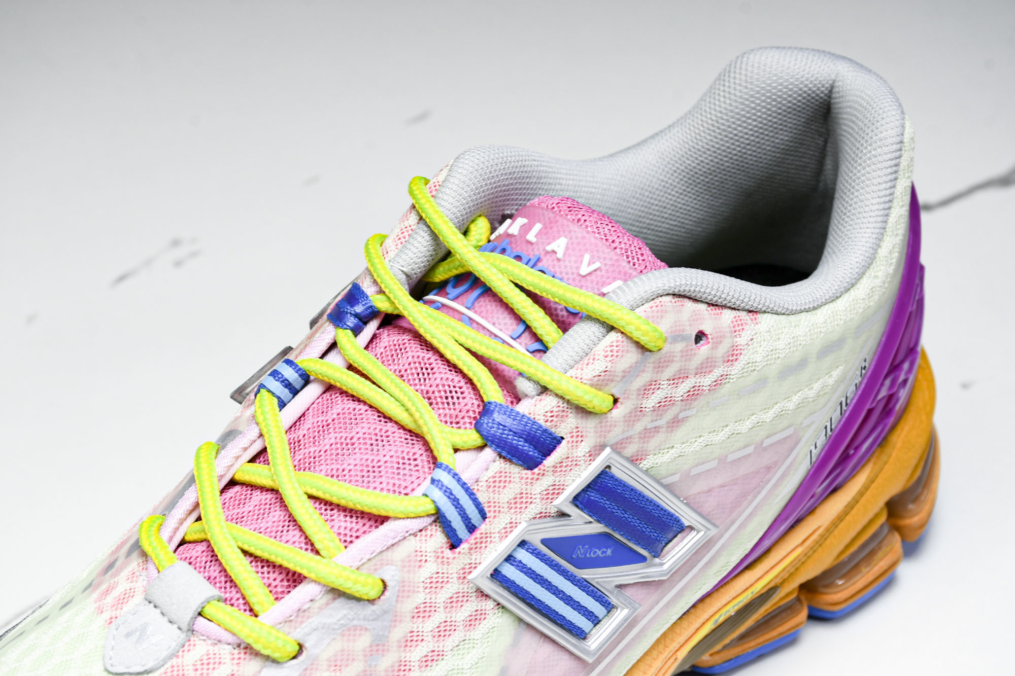 New Balance 1906系列复古老爹风休闲运动慢跑鞋 M1906RKL #YZ010#鞋款灵感源