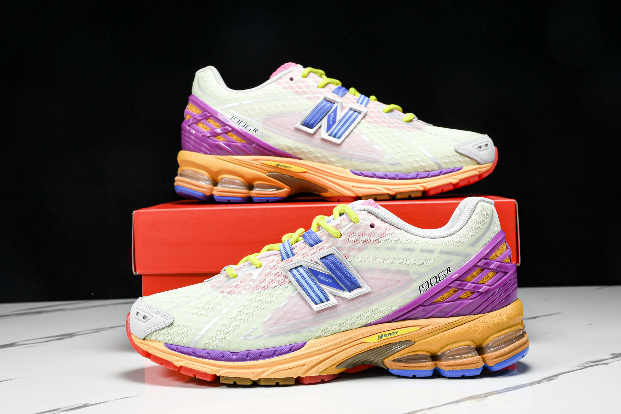 New Balance 1906系列复古老爹风休闲运动慢跑鞋 M1906RKL #YZ010#鞋款灵感源