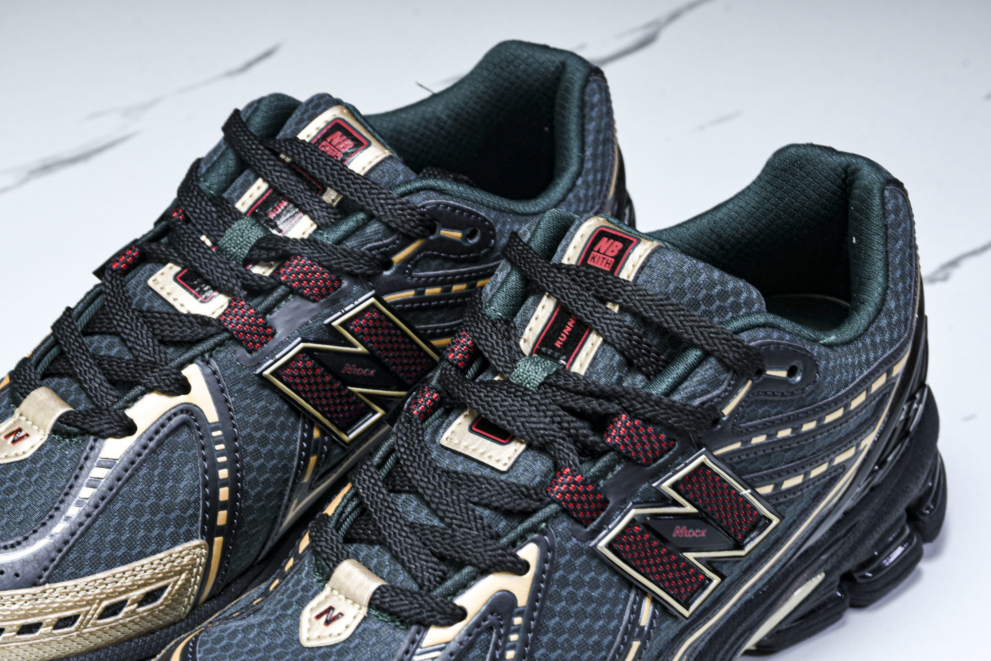 New Balance 1906系列复古老爹风休闲运动慢跑鞋 M1906RKS #YZ010#鞋款灵感源