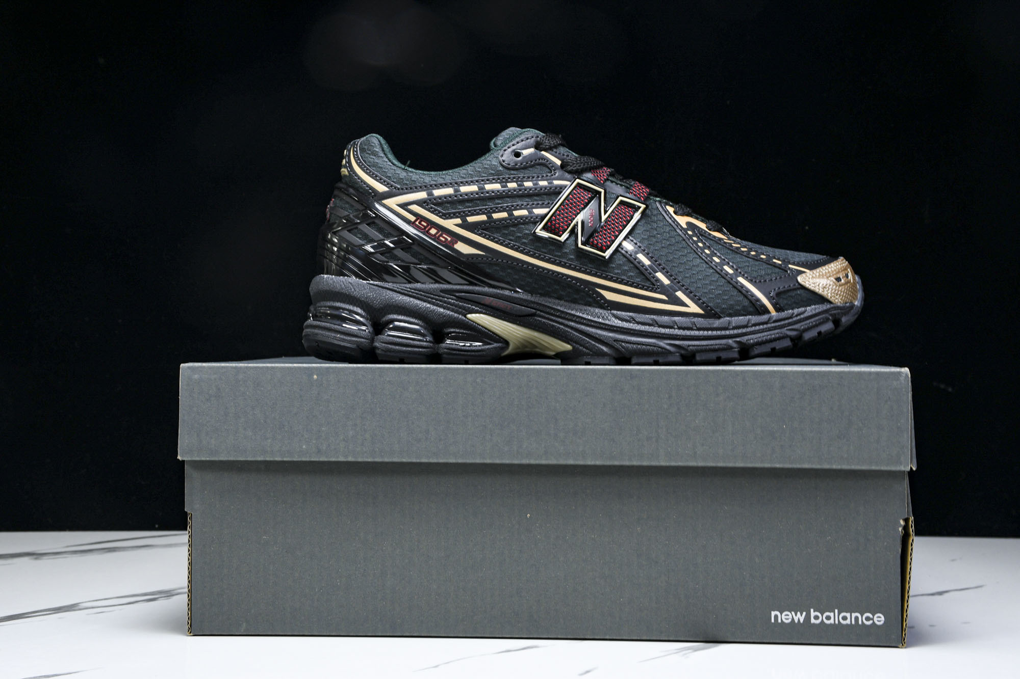New Balance 1906系列复古老爹风休闲运动慢跑鞋 M1906RKS #YZ010#鞋款灵感源