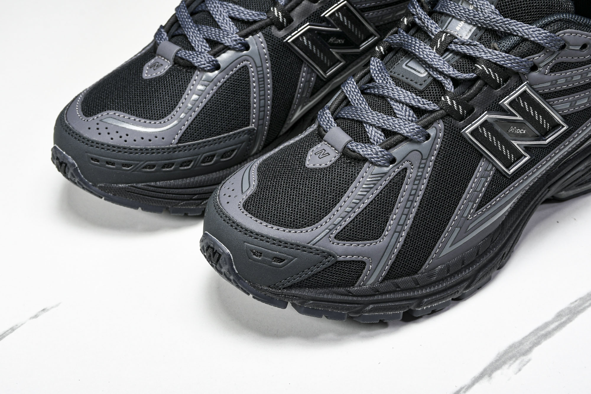 New Balance 1906系列复古老爹风休闲运动慢跑鞋 M1906RLB #YZ010#鞋款灵感源