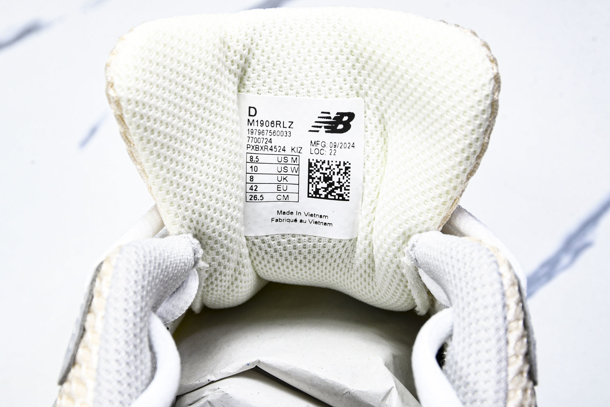 New Balance 1906系列复古老爹风休闲运动慢跑鞋 M1906RLZ #YZ010#鞋款灵感源