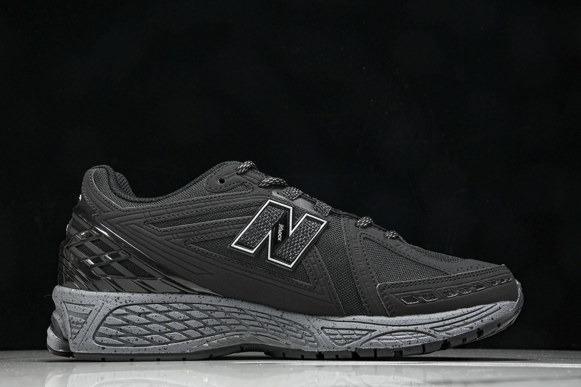 New Balance 1906系列复古老爹风休闲运动慢跑鞋 M1906ROC #YZ010#鞋款灵感源
