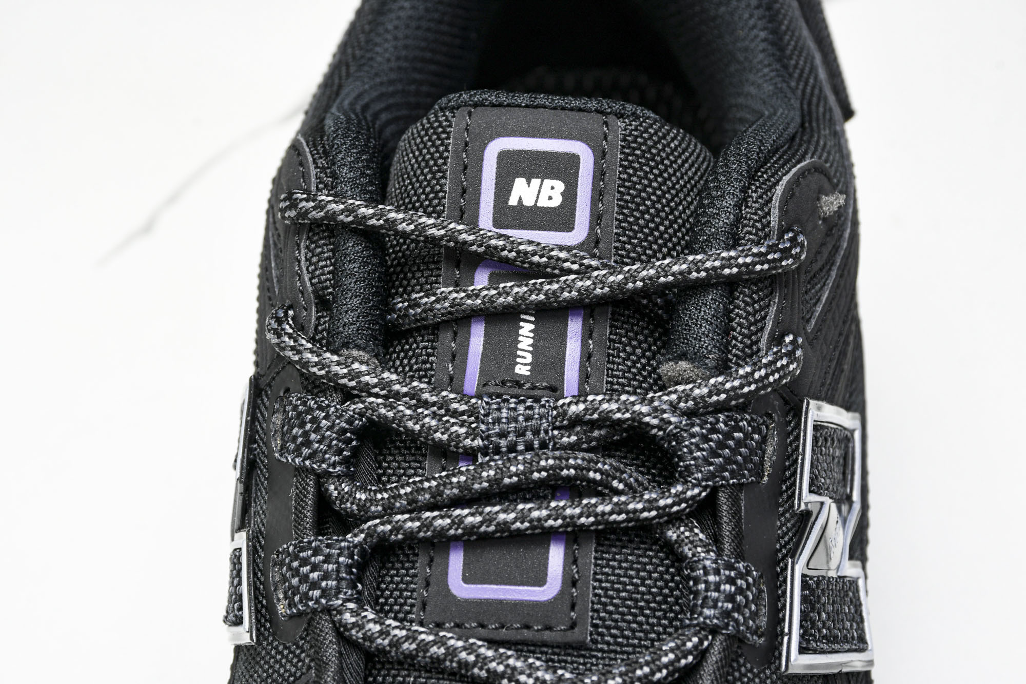 New Balance 1906系列复古老爹风休闲运动慢跑鞋 M1906ROC #YZ010#鞋款灵感源