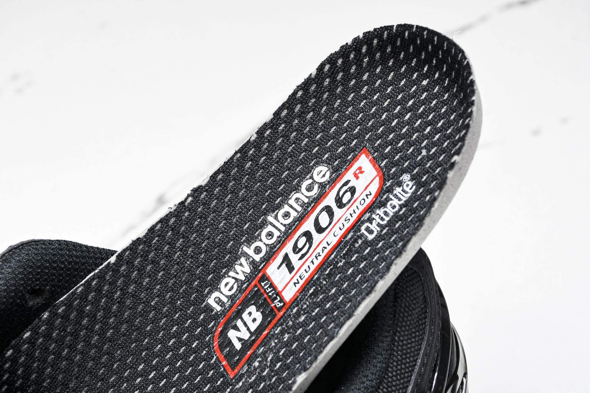 New Balance 1906系列复古老爹风休闲运动慢跑鞋 M1906ROC #YZ010#鞋款灵感源