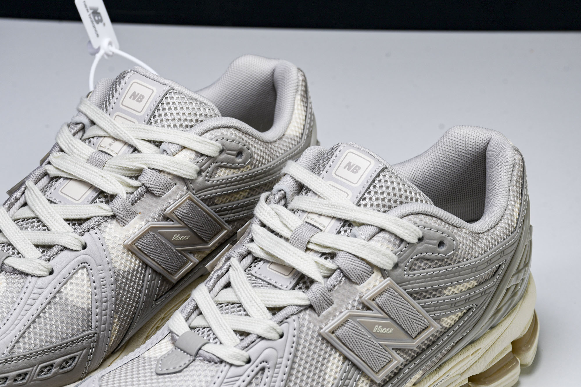 New Balance 1906系列复古老爹风休闲运动慢跑鞋 M1906RPA #YZ010#鞋款灵感源