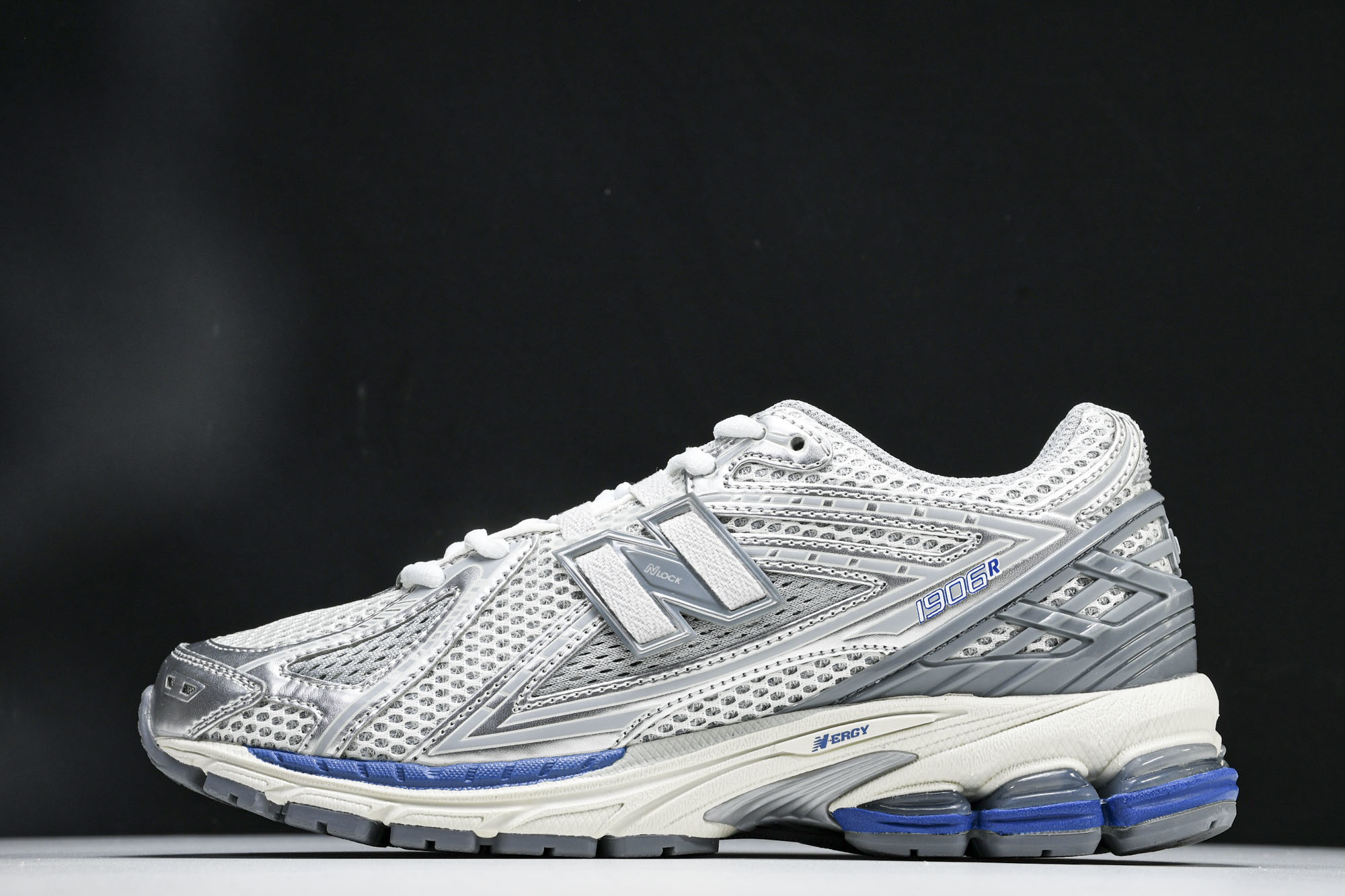 New Balance 1906系列复古老爹风休闲运动慢跑鞋 M1906RQA #YZ010#鞋款灵感源