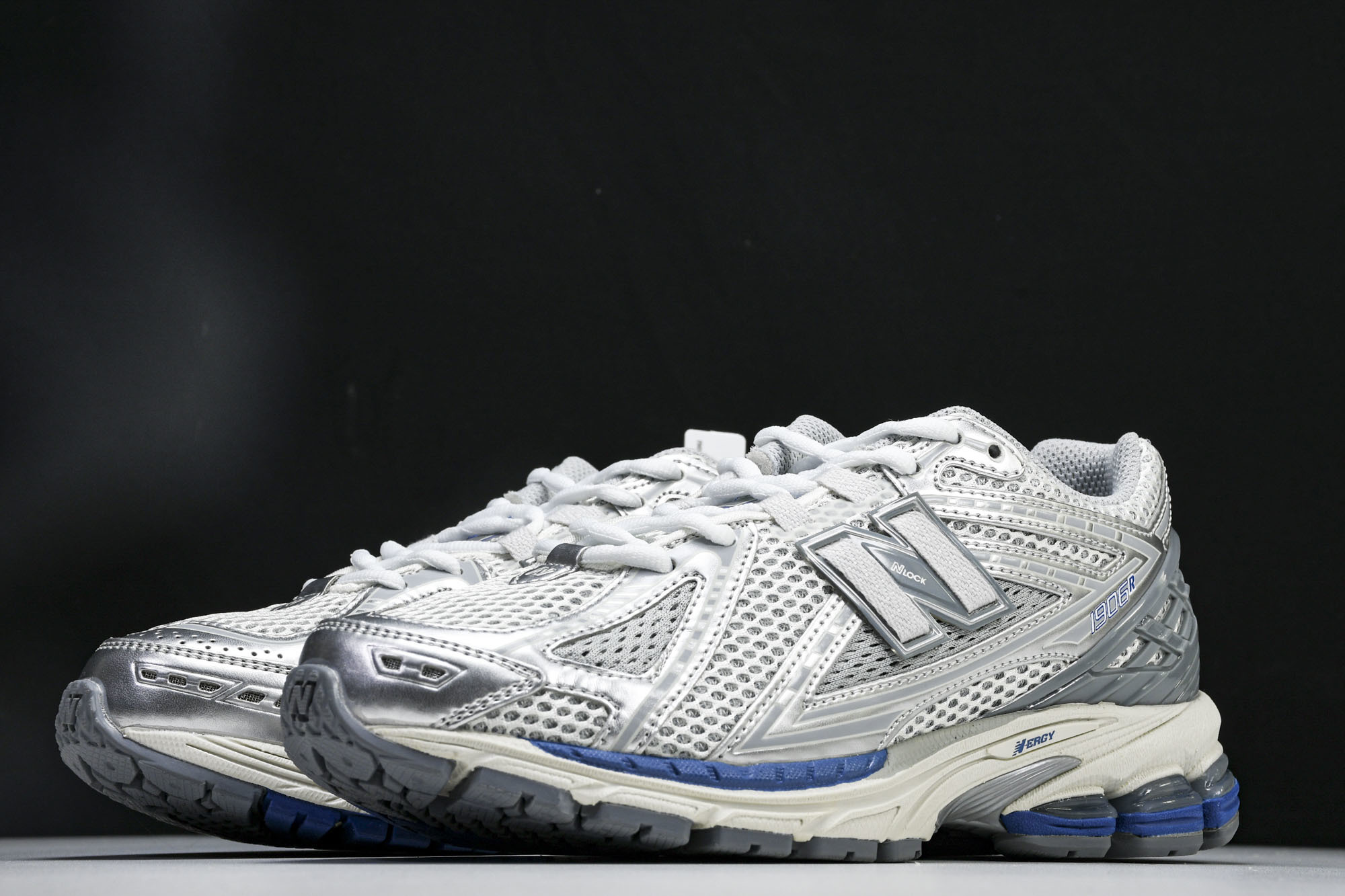 New Balance 1906系列复古老爹风休闲运动慢跑鞋 M1906RQA #YZ010#鞋款灵感源