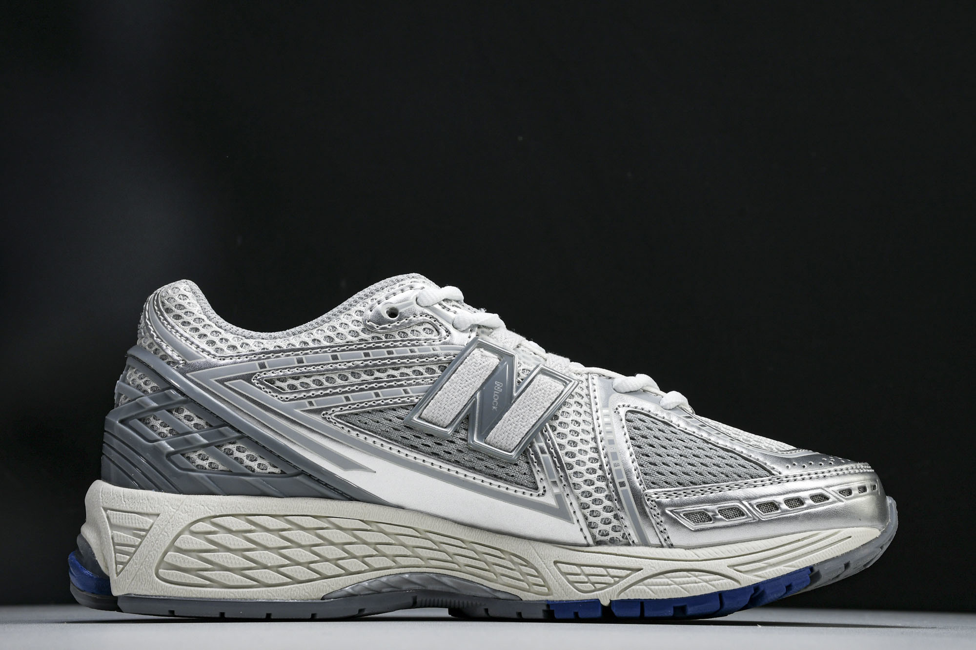 New Balance 1906系列复古老爹风休闲运动慢跑鞋 M1906RQA #YZ010#鞋款灵感源