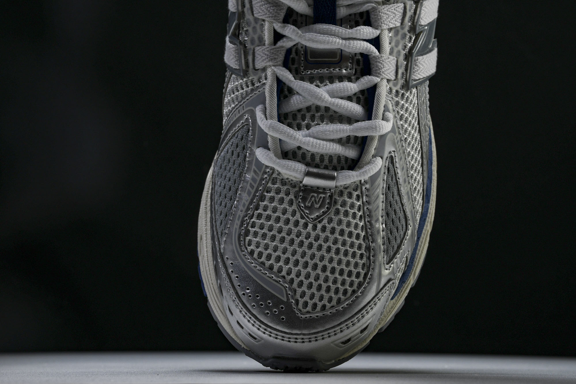 New Balance 1906系列复古老爹风休闲运动慢跑鞋 M1906RQA #YZ010#鞋款灵感源