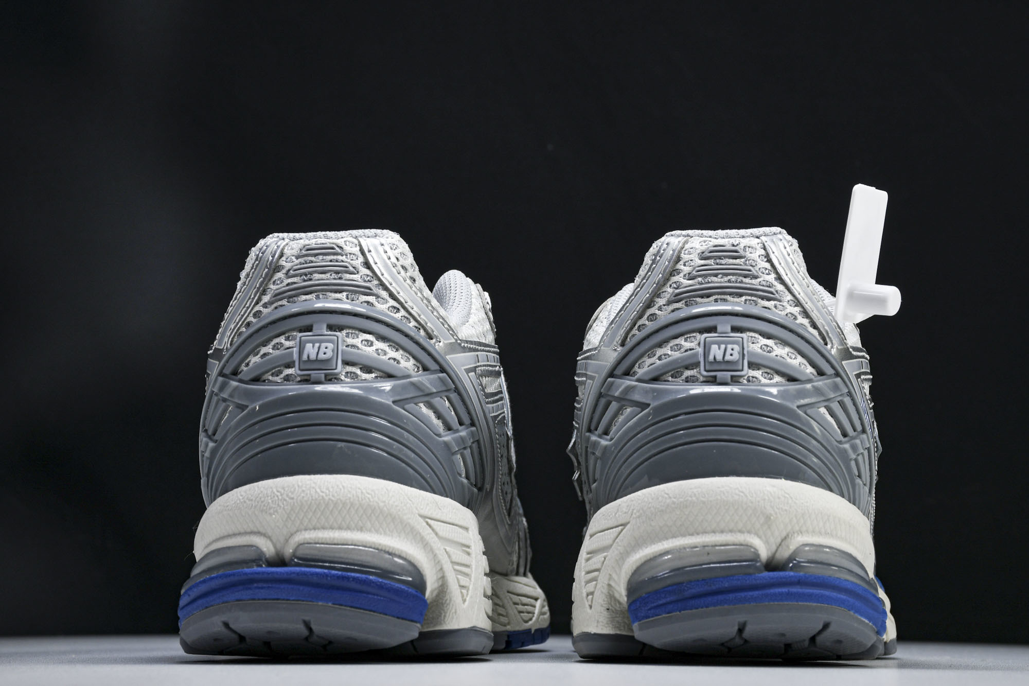 New Balance 1906系列复古老爹风休闲运动慢跑鞋 M1906RQA #YZ010#鞋款灵感源