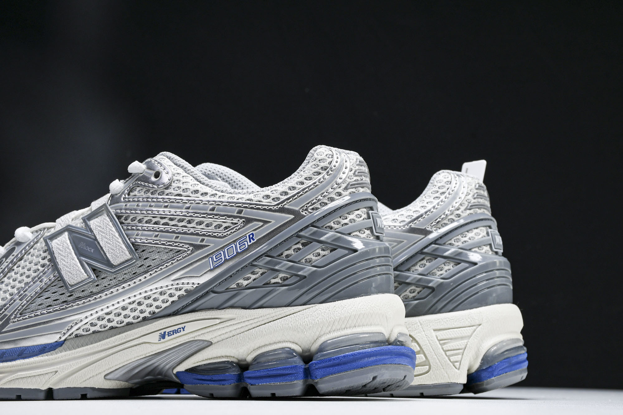 New Balance 1906系列复古老爹风休闲运动慢跑鞋 M1906RQA #YZ010#鞋款灵感源
