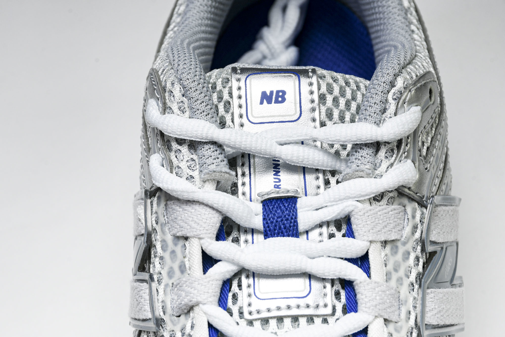 New Balance 1906系列复古老爹风休闲运动慢跑鞋 M1906RQA #YZ010#鞋款灵感源