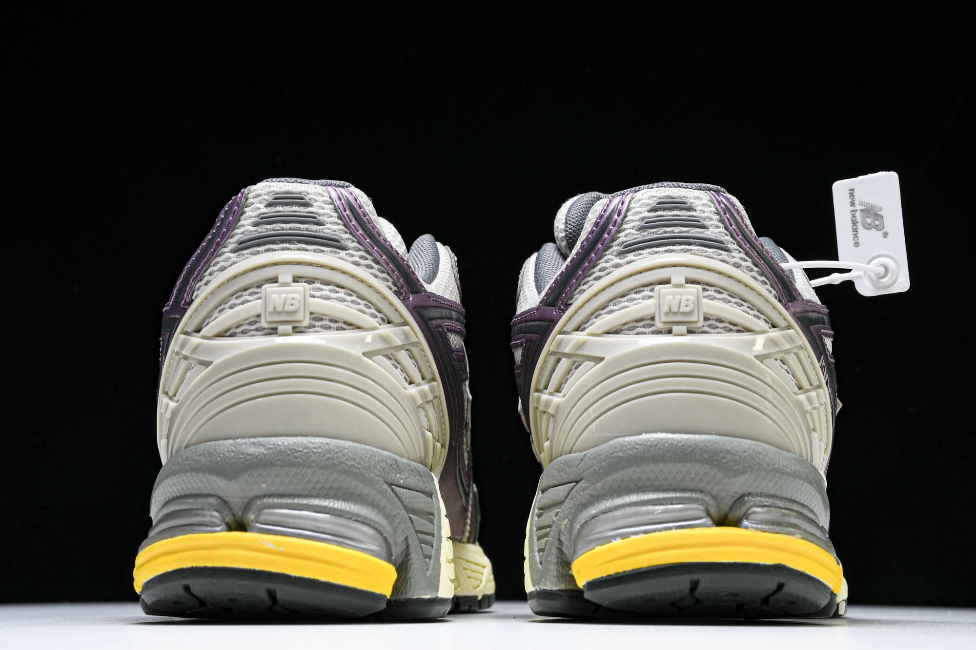New Balance 1906系列复古老爹风休闲运动慢跑鞋 M1906RRA #YZ010#鞋款灵感源