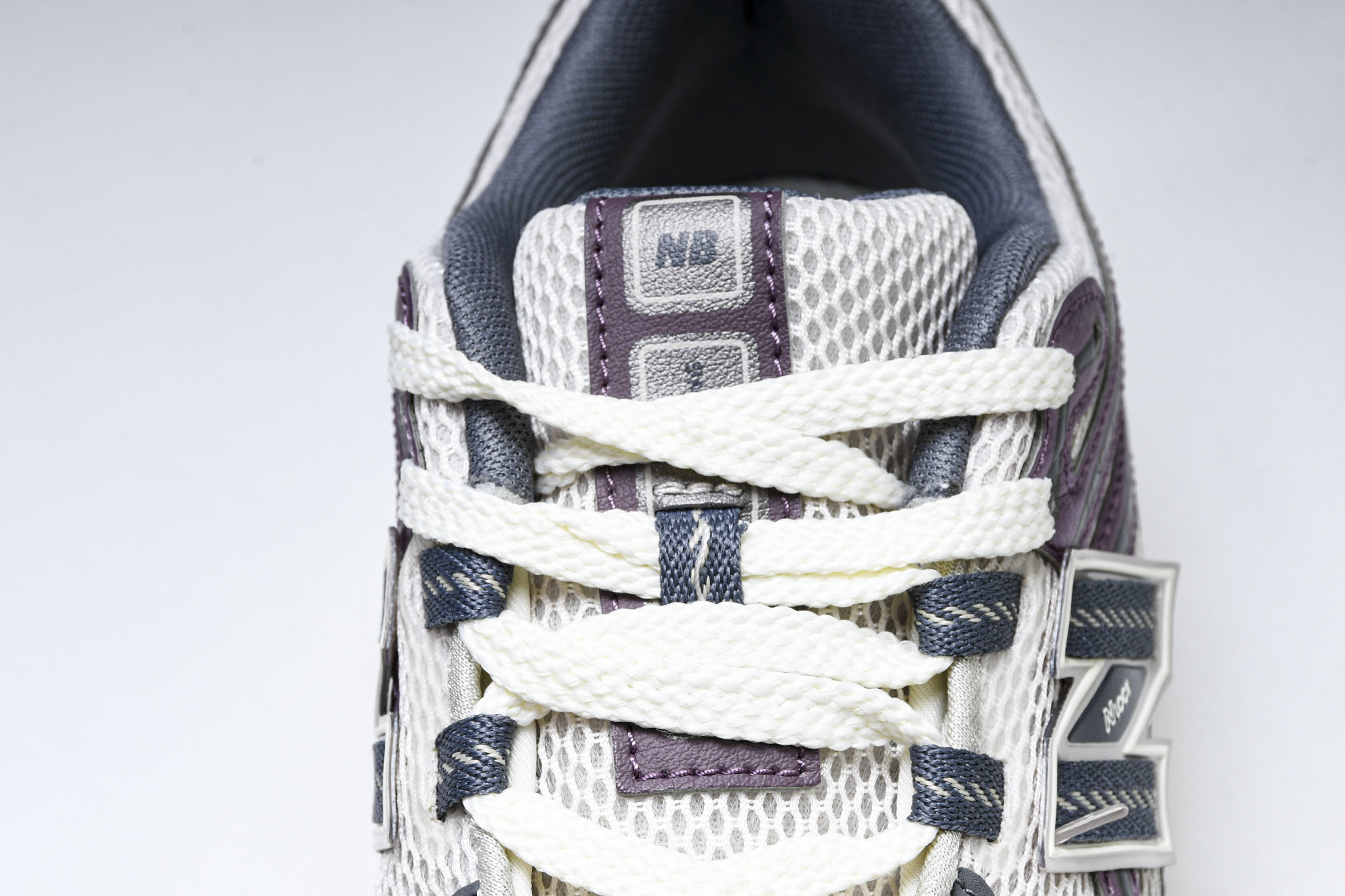 New Balance 1906系列复古老爹风休闲运动慢跑鞋 M1906RRA #YZ010#鞋款灵感源