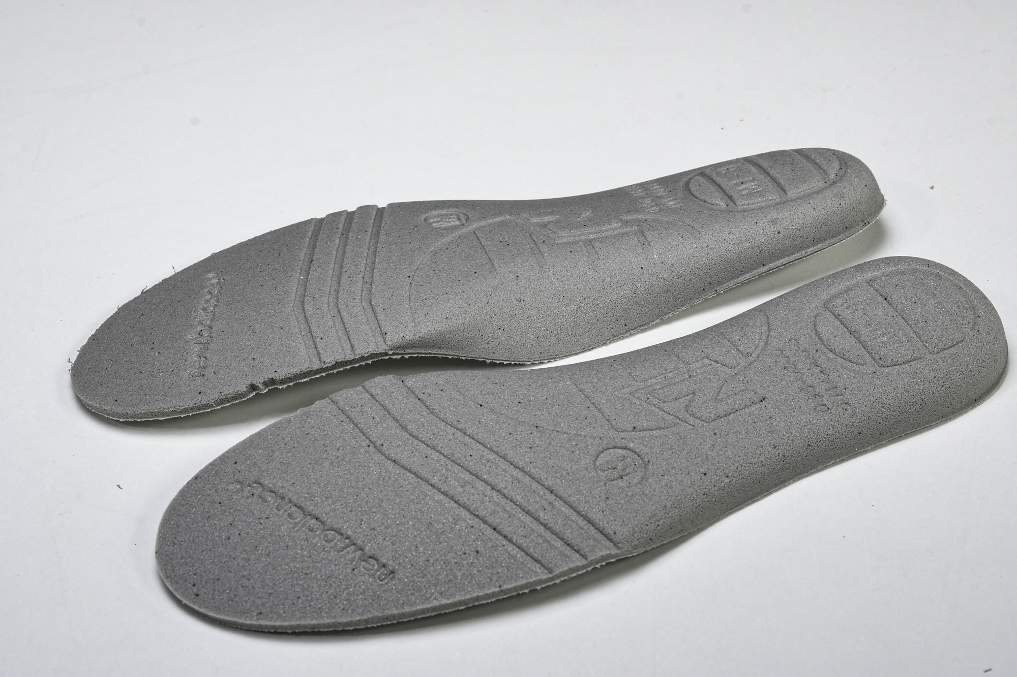 New Balance 1906系列复古老爹风休闲运动慢跑鞋 M1906RRA #YZ010#鞋款灵感源
