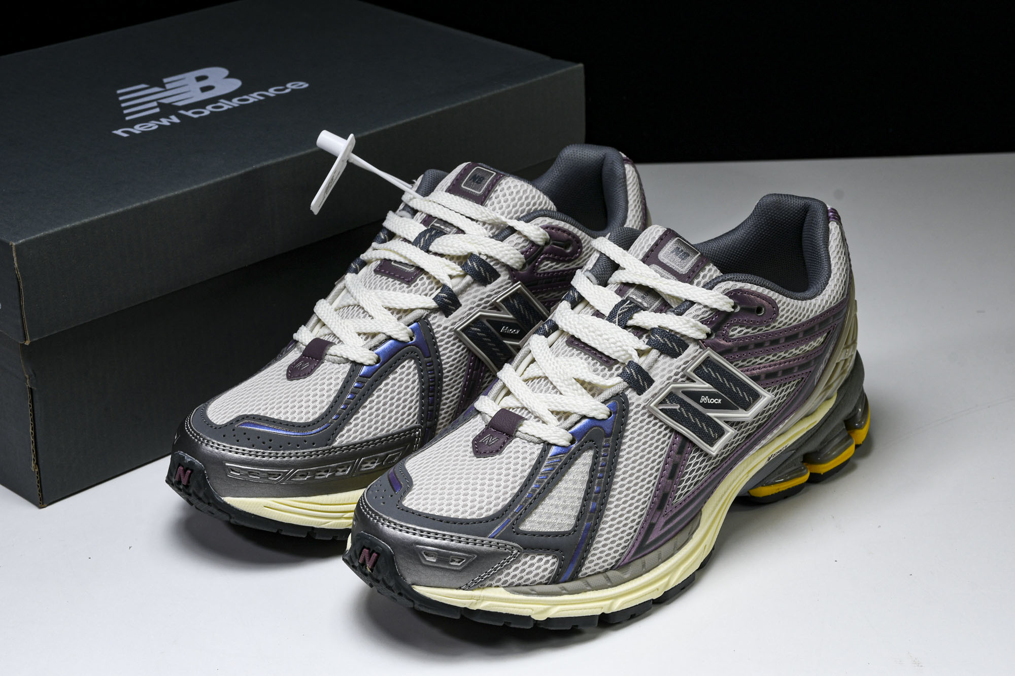 New Balance 1906系列复古老爹风休闲运动慢跑鞋 M1906RRA #YZ010#鞋款灵感源