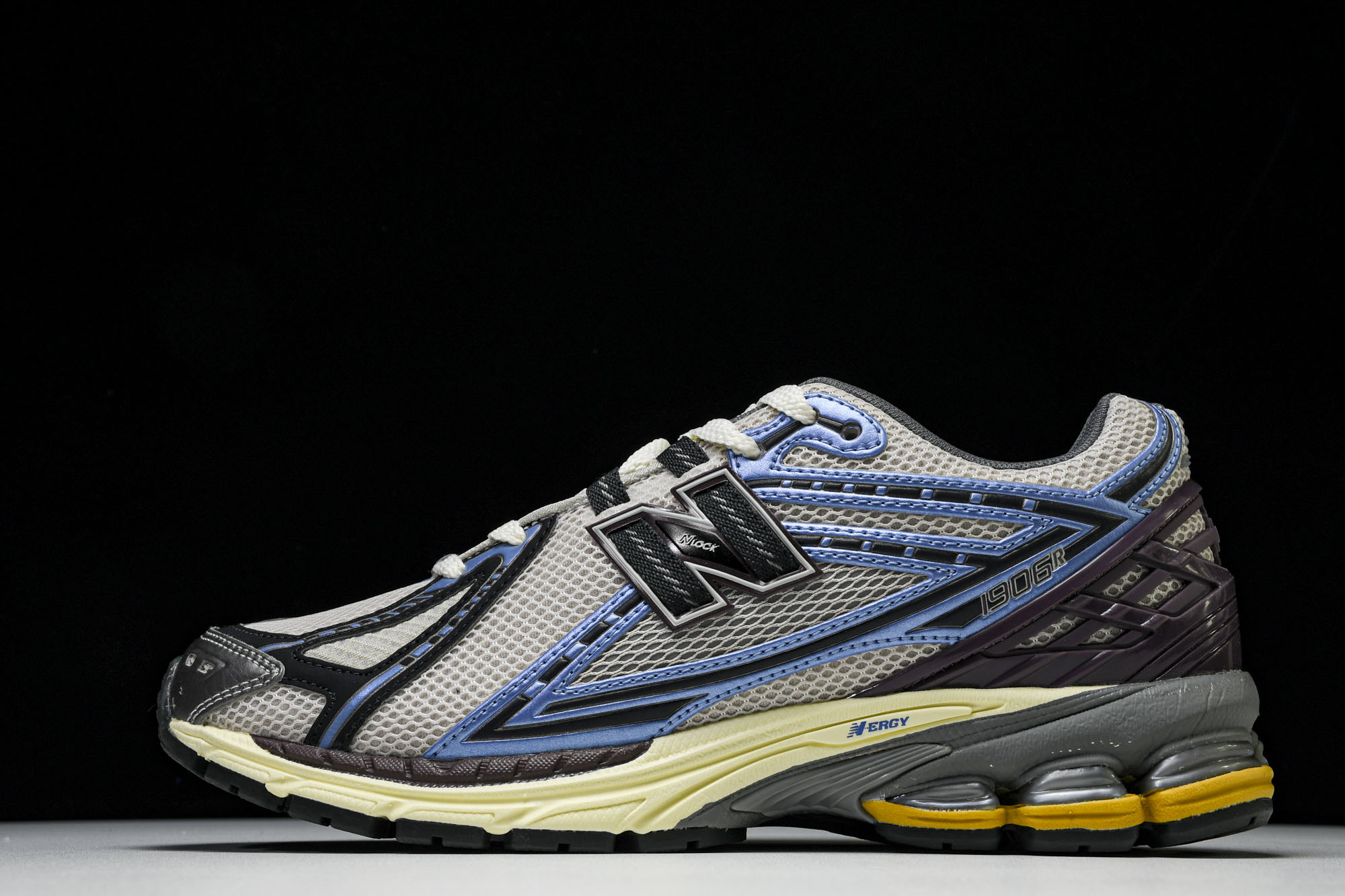 New Balance 1906系列复古老爹风休闲运动慢跑鞋 M1906RRB #YZ010#鞋款灵感源