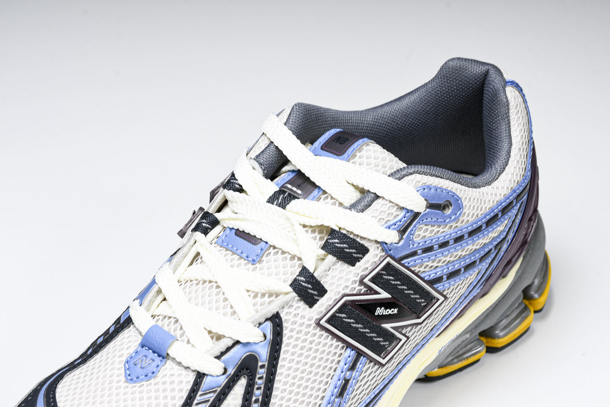 New Balance 1906系列复古老爹风休闲运动慢跑鞋 M1906RRB #YZ010#鞋款灵感源