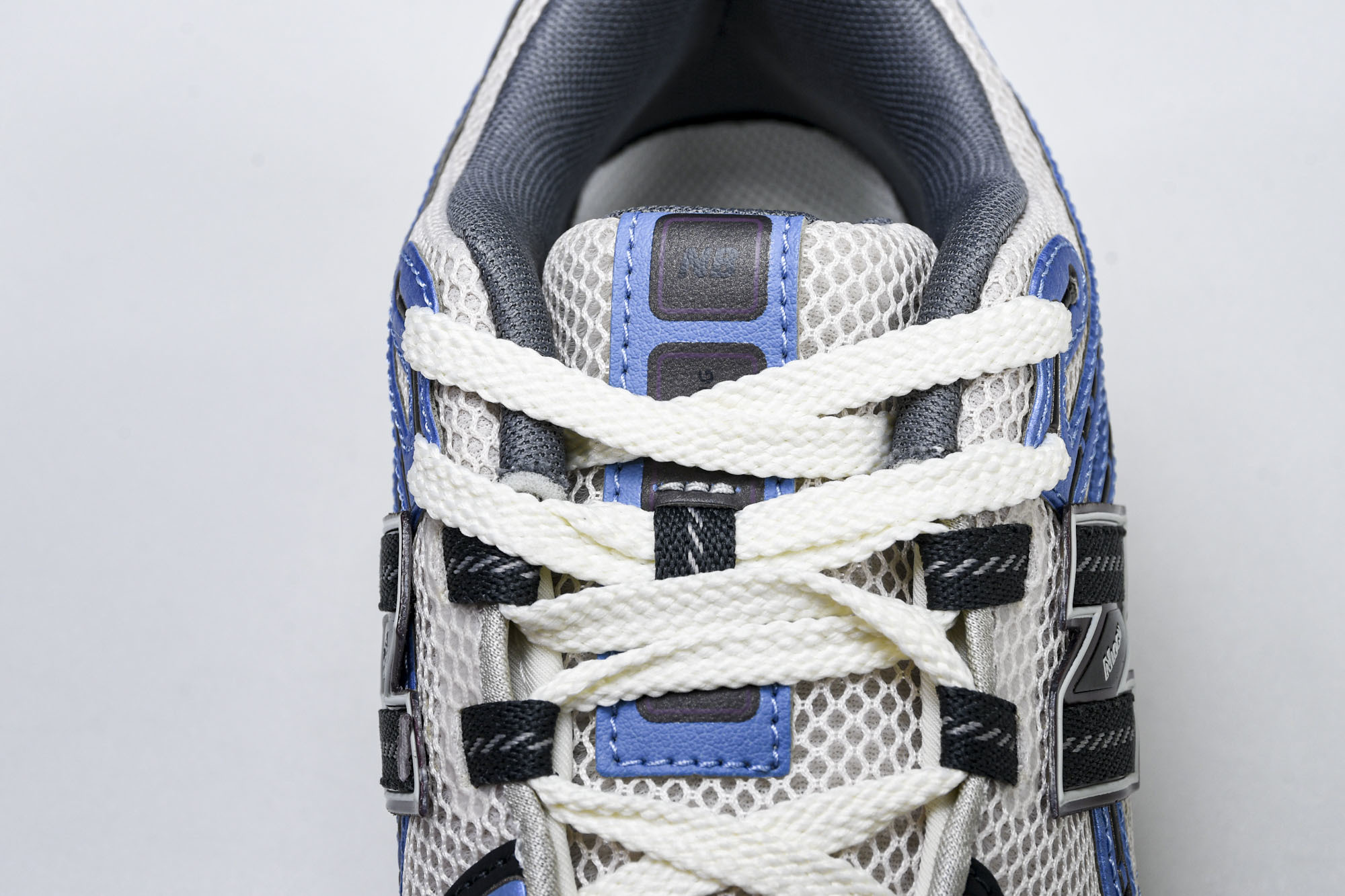 New Balance 1906系列复古老爹风休闲运动慢跑鞋 M1906RRB #YZ010#鞋款灵感源