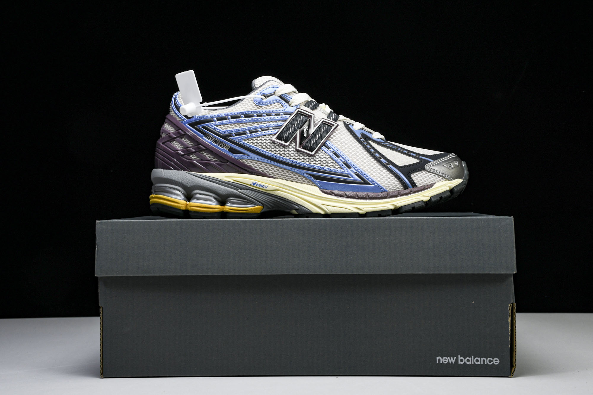 New Balance 1906系列复古老爹风休闲运动慢跑鞋 M1906RRB #YZ010#鞋款灵感源
