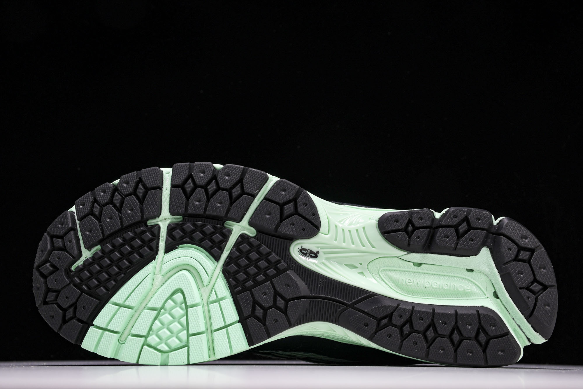 New Balance 1906系列复古老爹风休闲运动慢跑鞋 M1906RSB #YZ010#鞋款灵感源