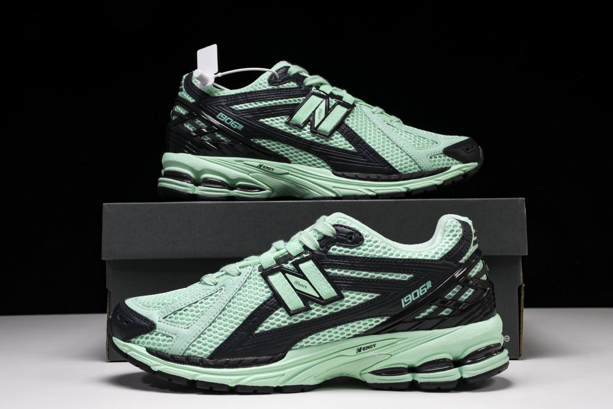 New Balance 1906系列复古老爹风休闲运动慢跑鞋 M1906RSB #YZ010#鞋款灵感源