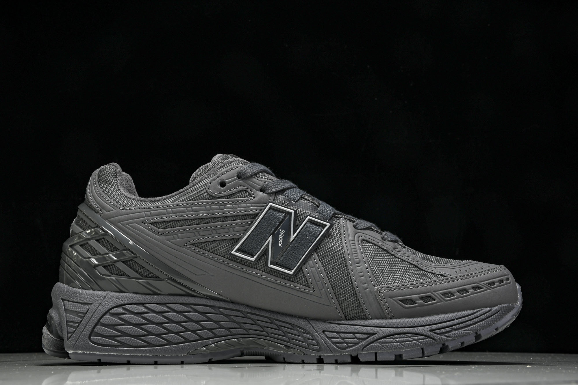 New Balance 1906系列复古老爹风休闲运动慢跑鞋 M1906RU #YZ010#鞋款灵感源自