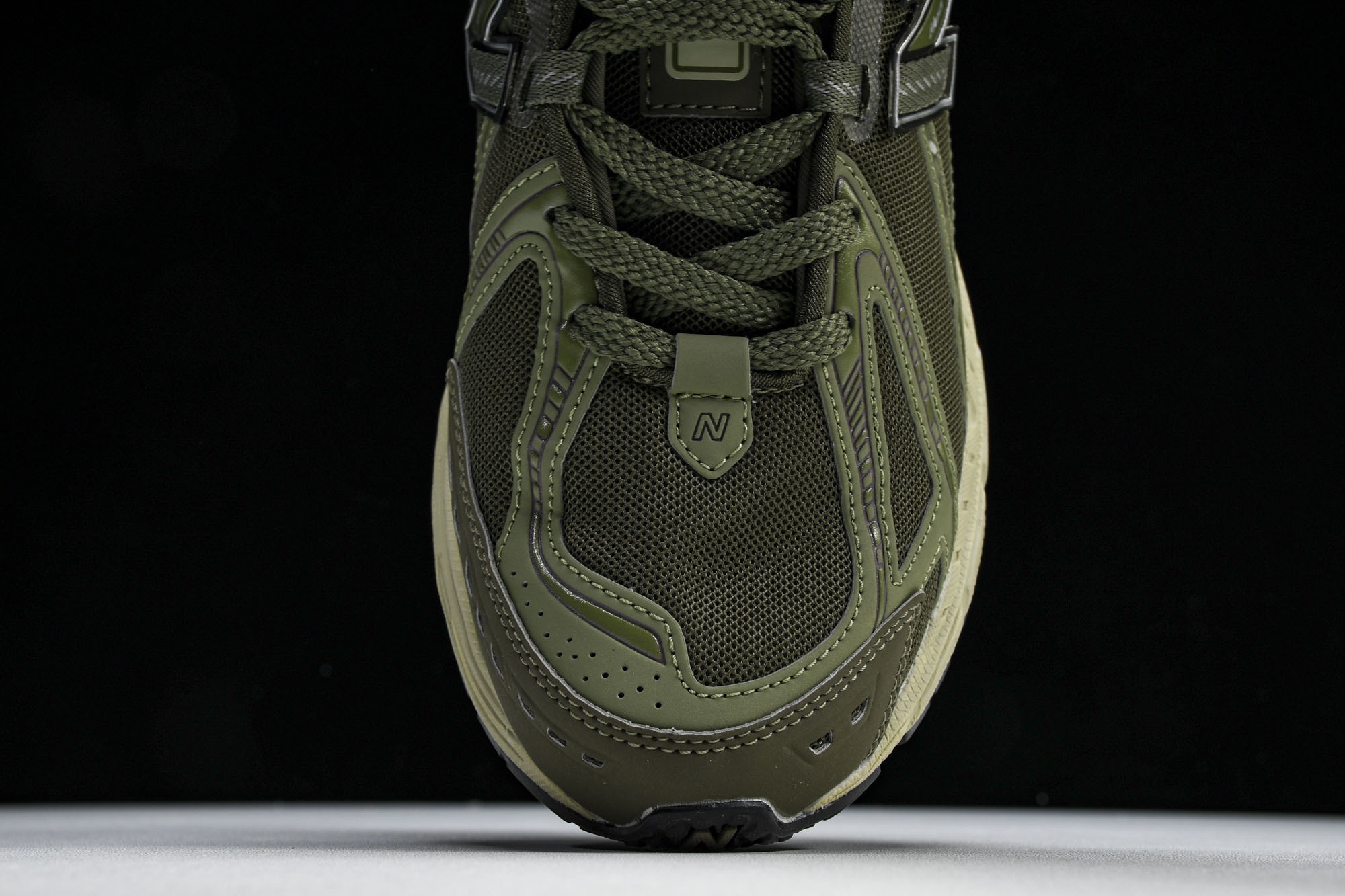 New Balance 1906系列复古老爹风休闲运动慢跑鞋 M1906RWF #YZ010#鞋款灵感源