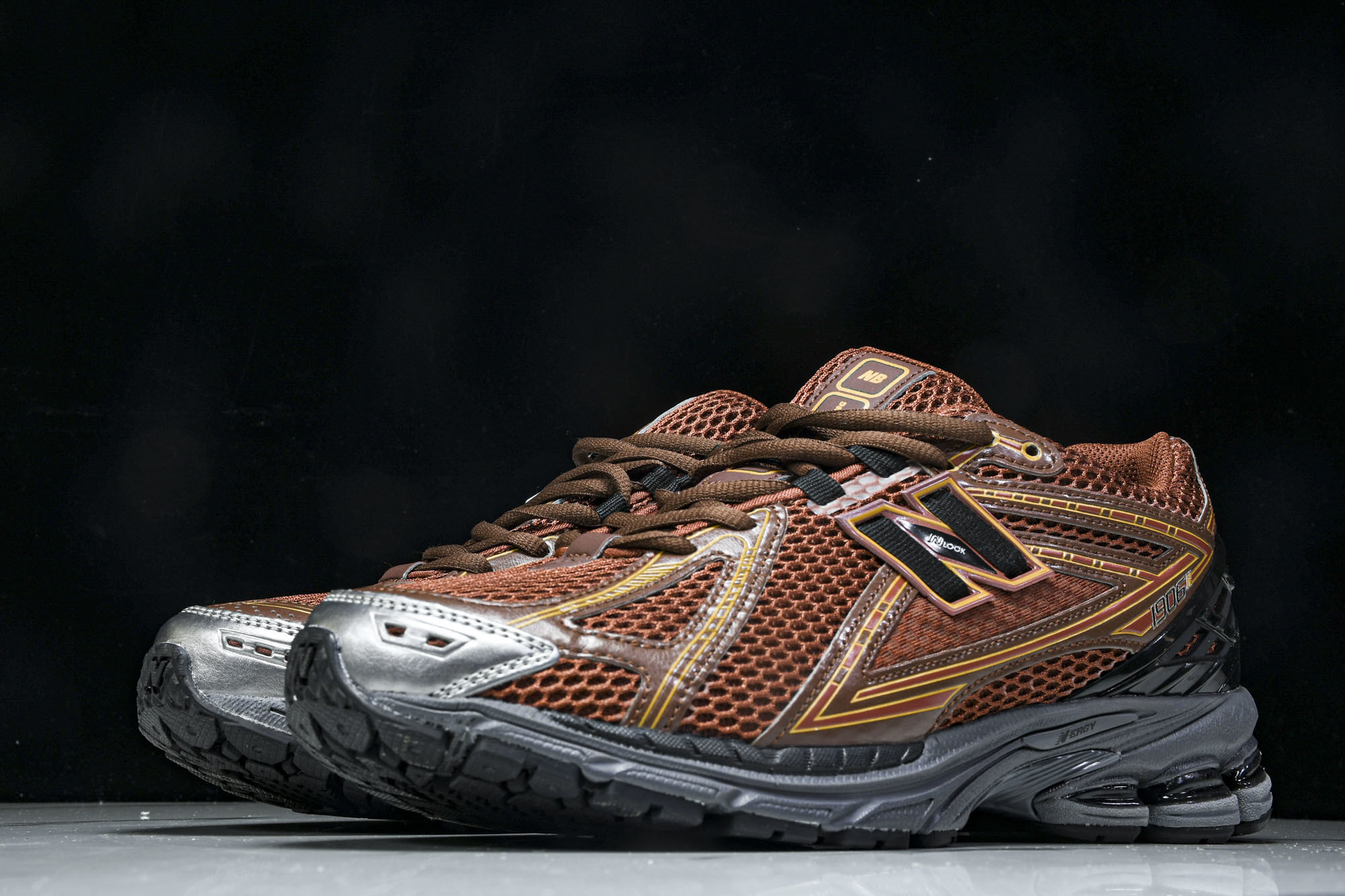 New Balance 1906系列复古老爹风休闲运动慢跑鞋 M1906RZA #YZ010#鞋款灵感源