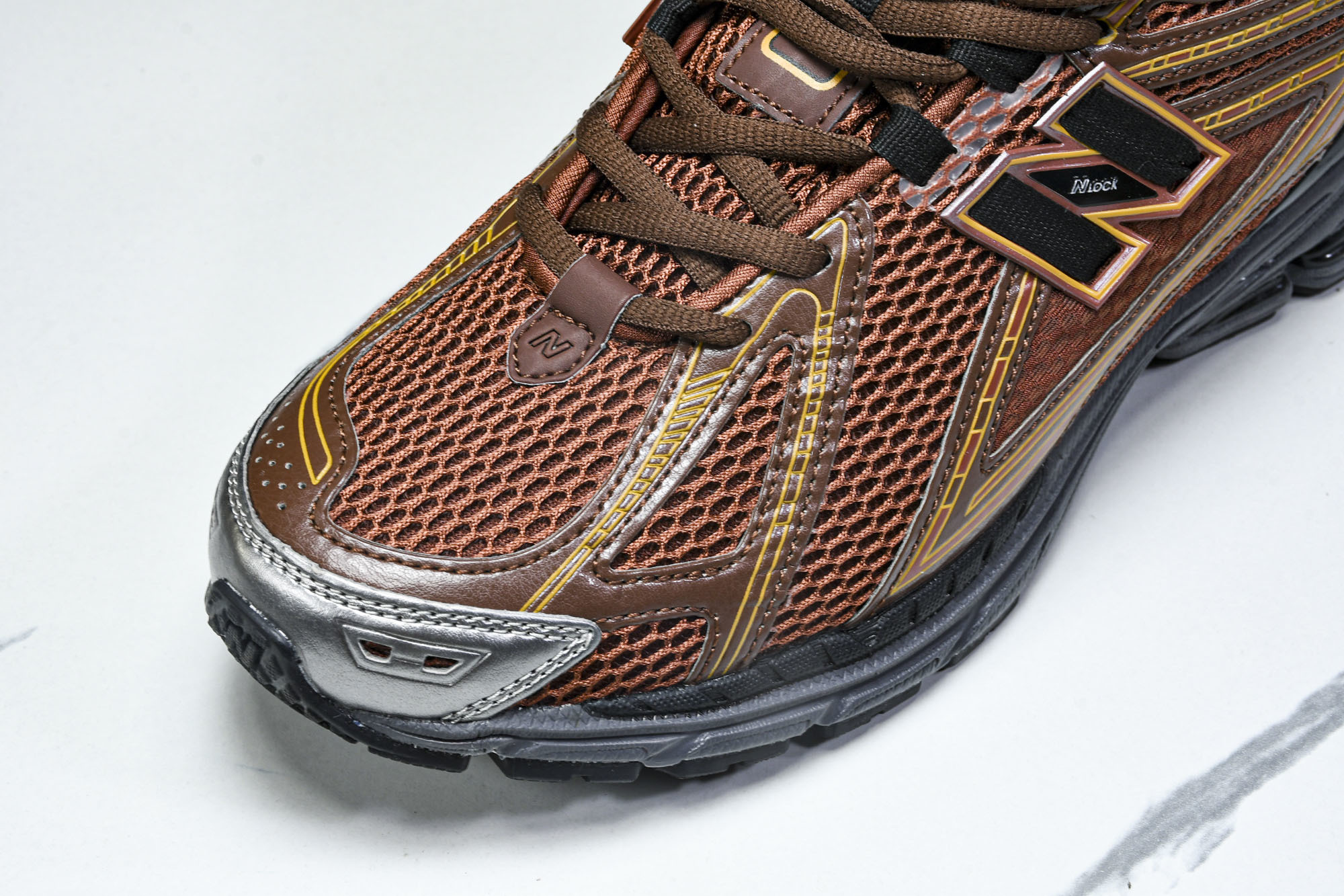 New Balance 1906系列复古老爹风休闲运动慢跑鞋 M1906RZA #YZ010#鞋款灵感源