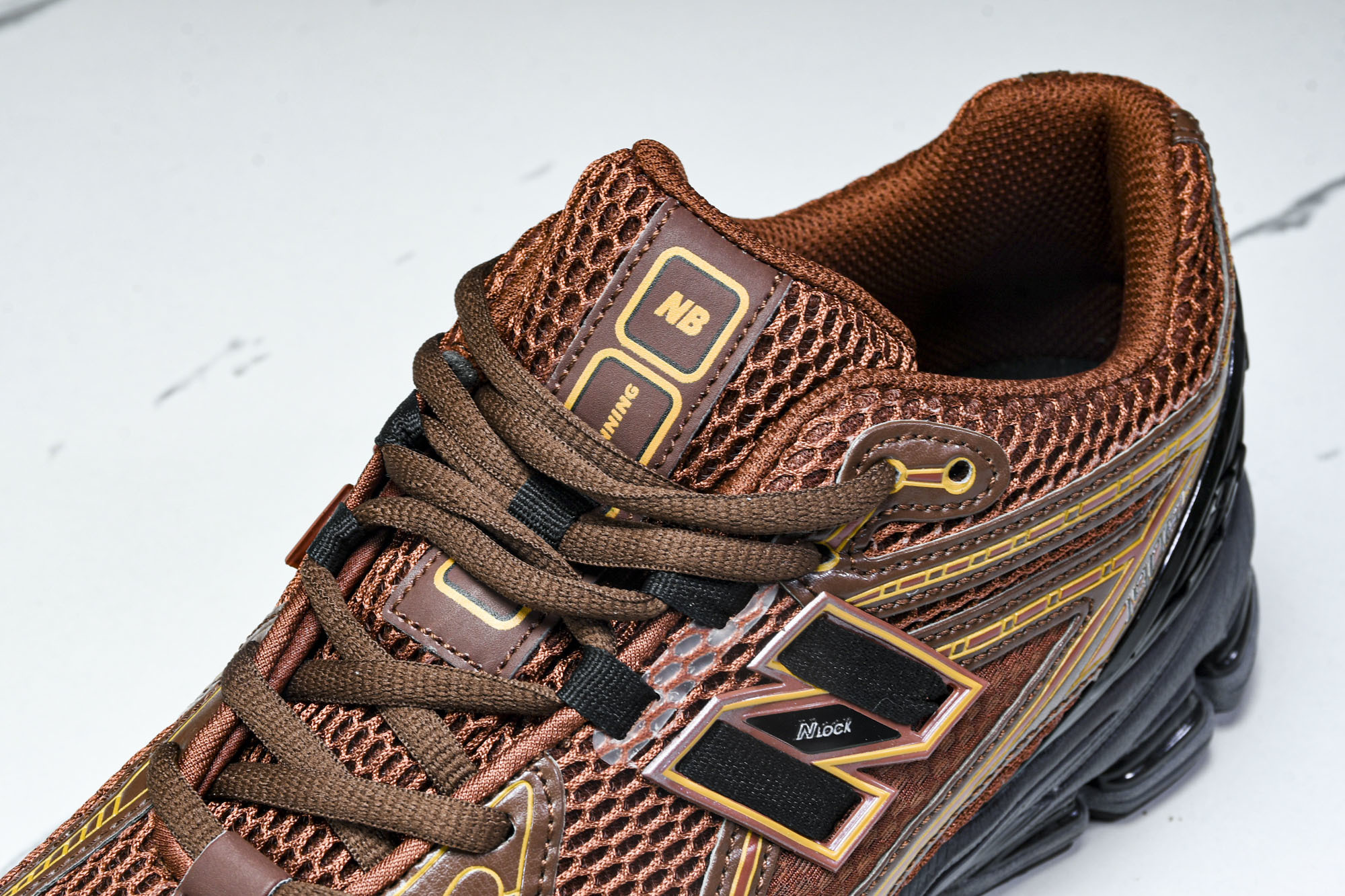 New Balance 1906系列复古老爹风休闲运动慢跑鞋 M1906RZA #YZ010#鞋款灵感源