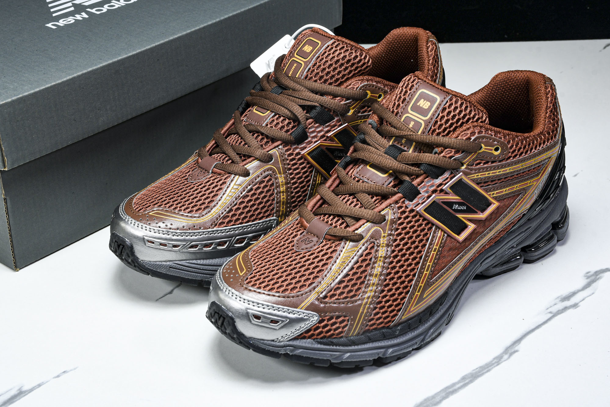New Balance 1906系列复古老爹风休闲运动慢跑鞋 M1906RZA #YZ010#鞋款灵感源