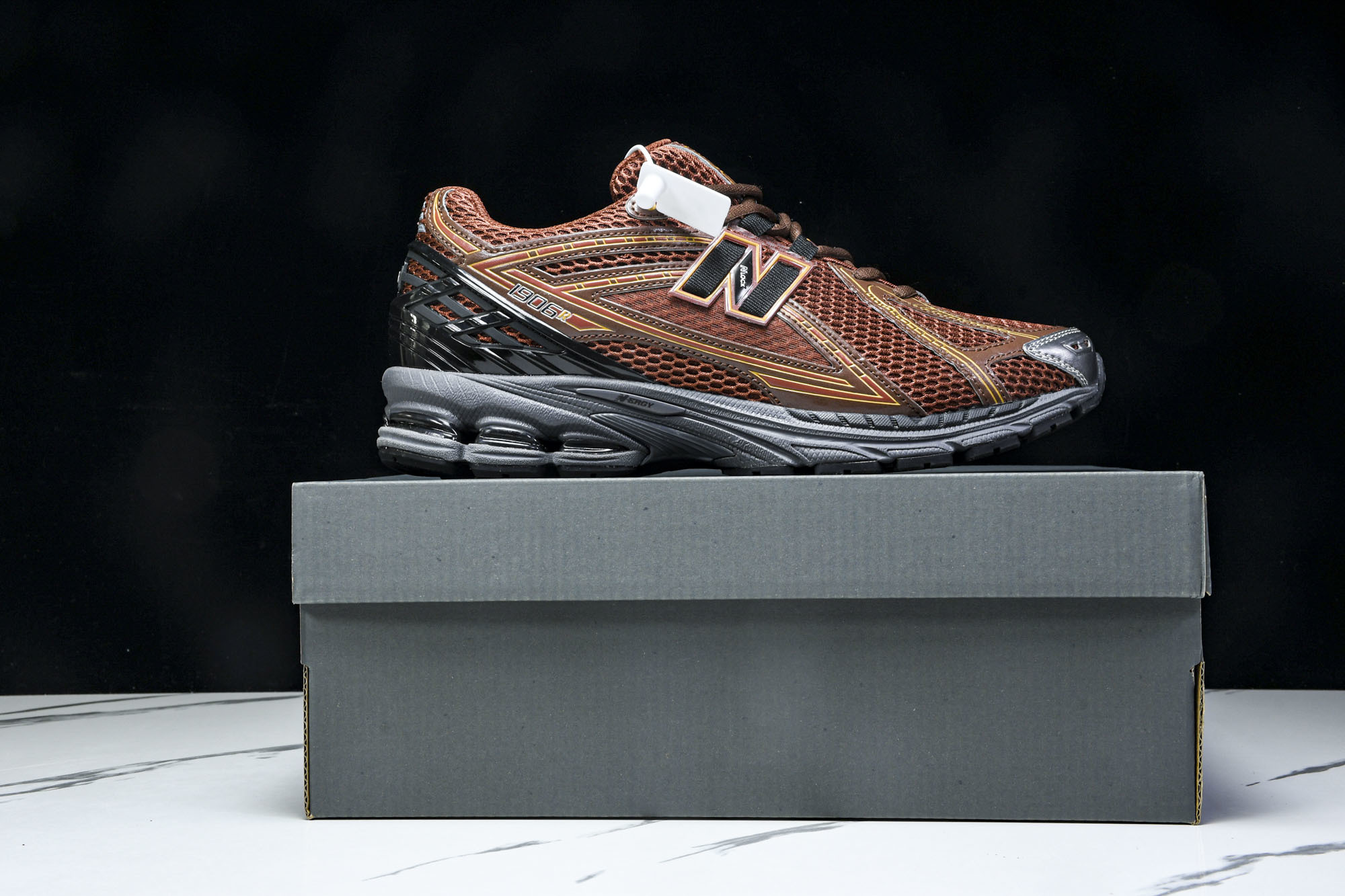 New Balance 1906系列复古老爹风休闲运动慢跑鞋 M1906RZA #YZ010#鞋款灵感源
