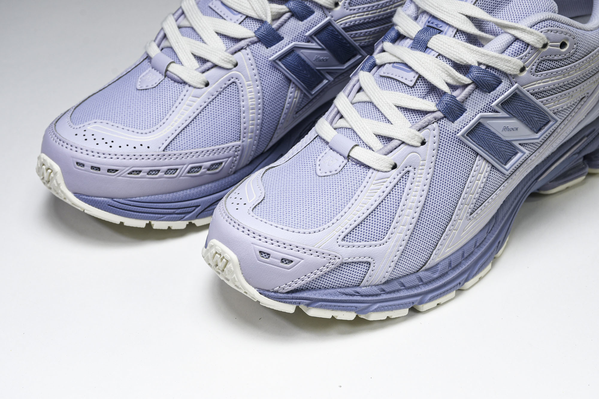 New Balance 1906系列复古老爹风休闲运动慢跑鞋 M1906RZV #YZ010#鞋款灵感源