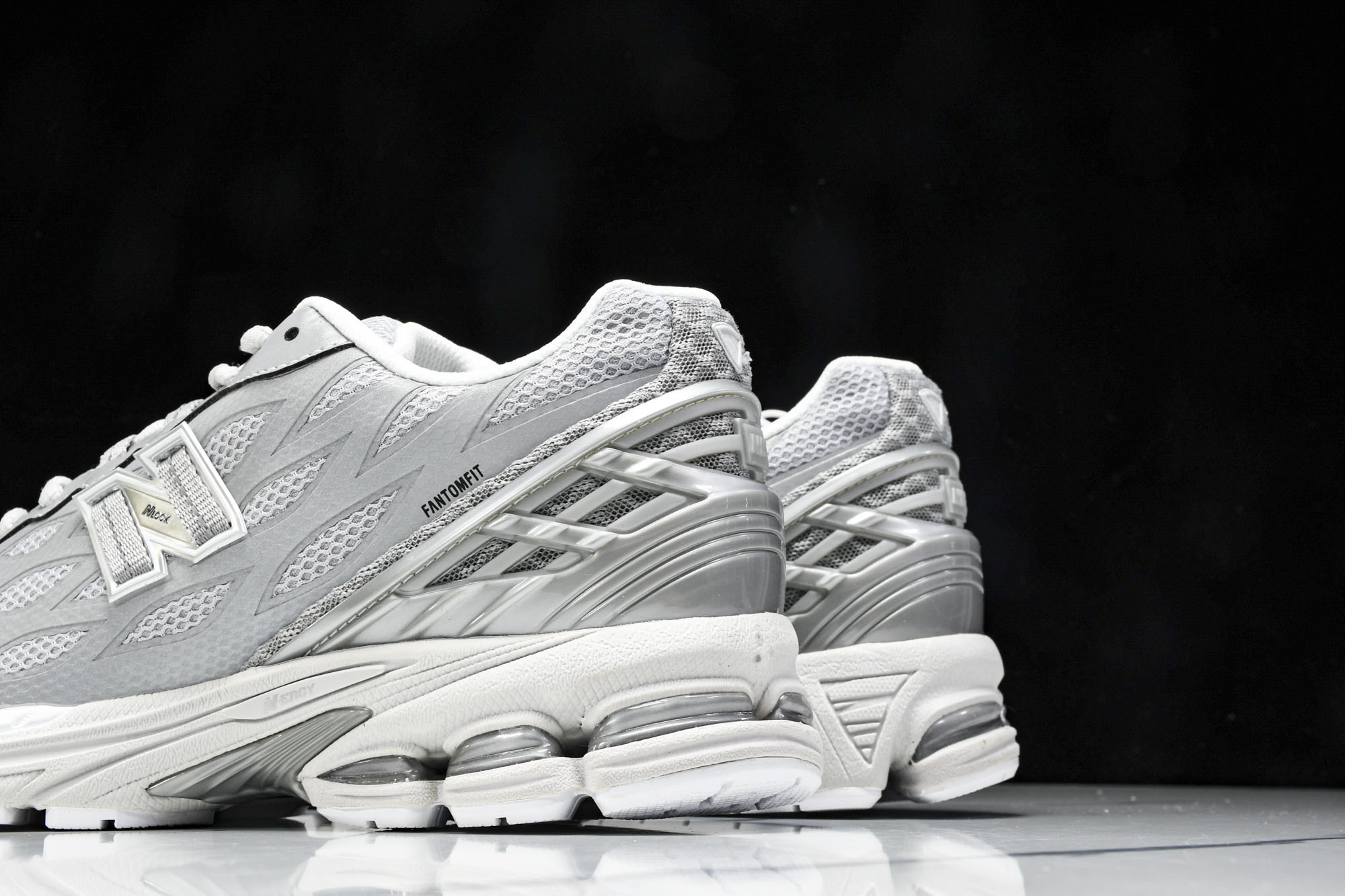 New Balance 1906系列复古老爹风休闲运动慢跑鞋 M1906WFE #YZ010#鞋款灵感源