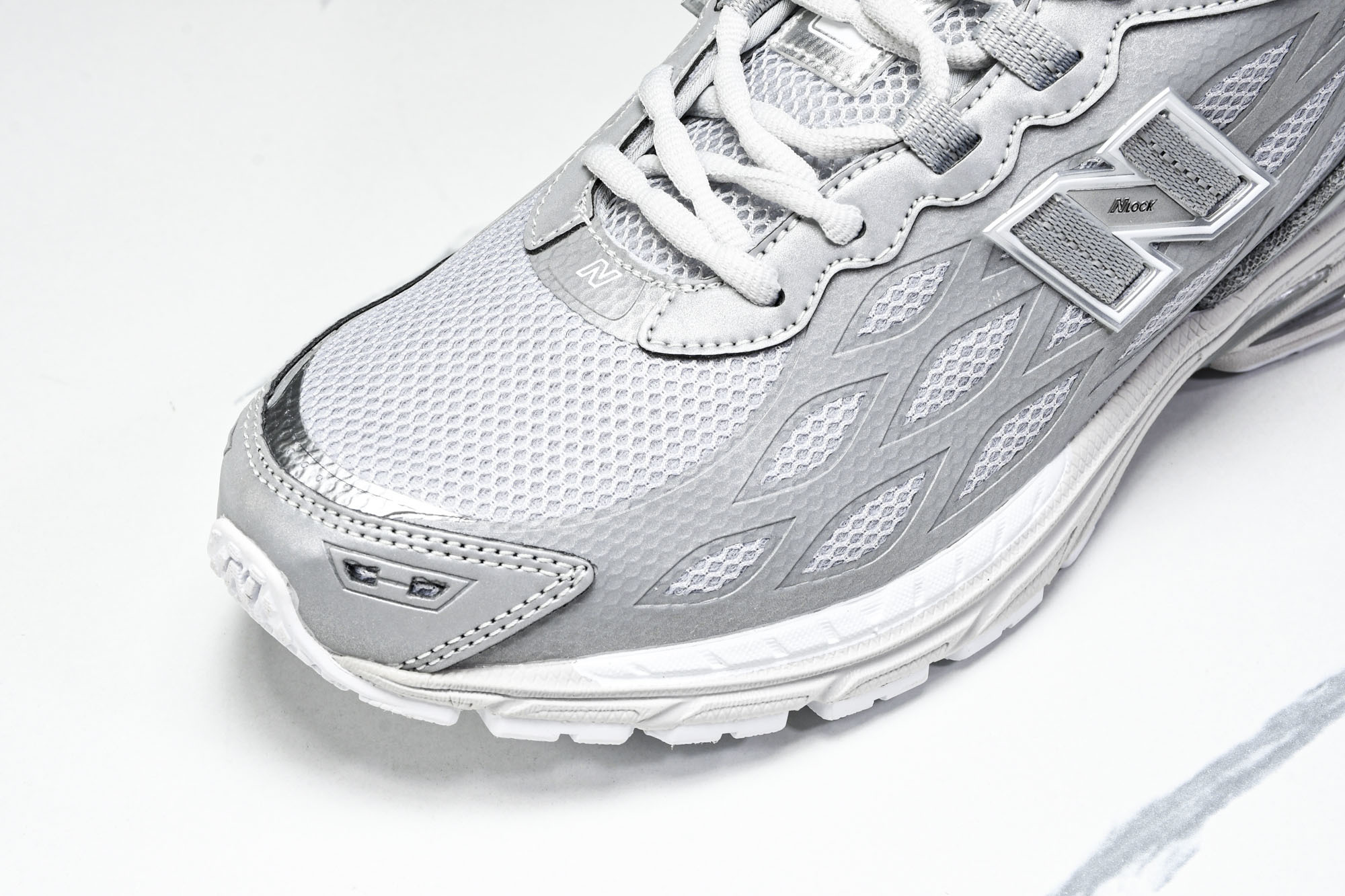 New Balance 1906系列复古老爹风休闲运动慢跑鞋 M1906WFE #YZ010#鞋款灵感源