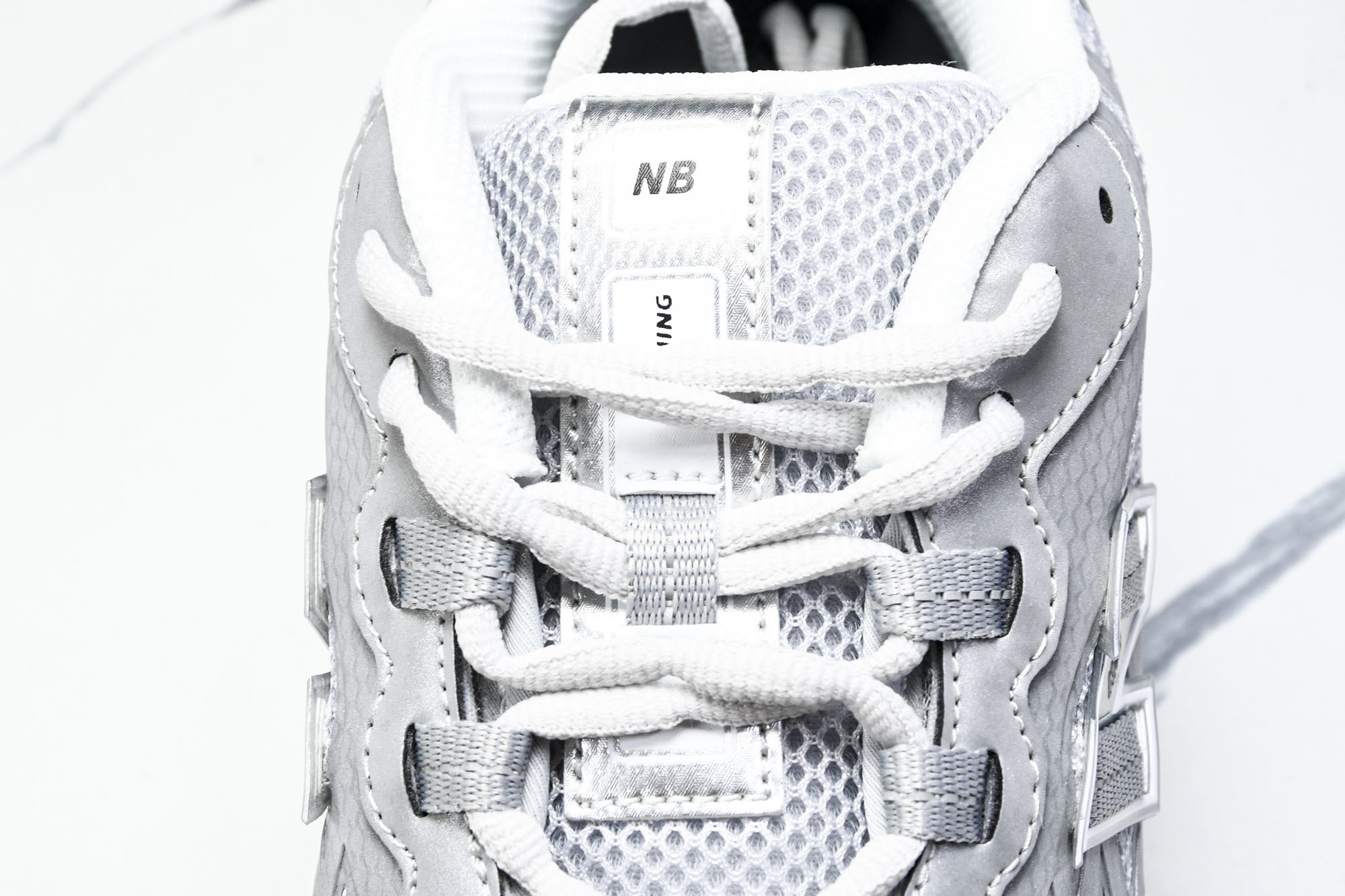 New Balance 1906系列复古老爹风休闲运动慢跑鞋 M1906WFE #YZ010#鞋款灵感源