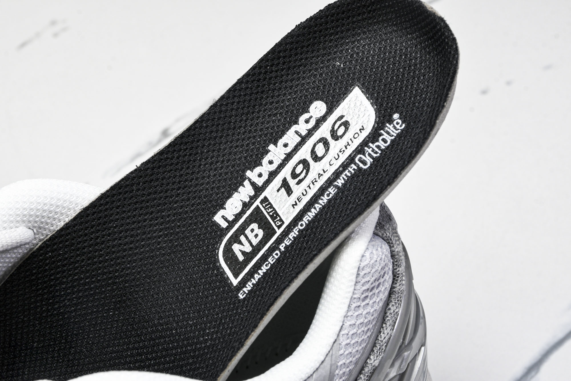 New Balance 1906系列复古老爹风休闲运动慢跑鞋 M1906WFE #YZ010#鞋款灵感源