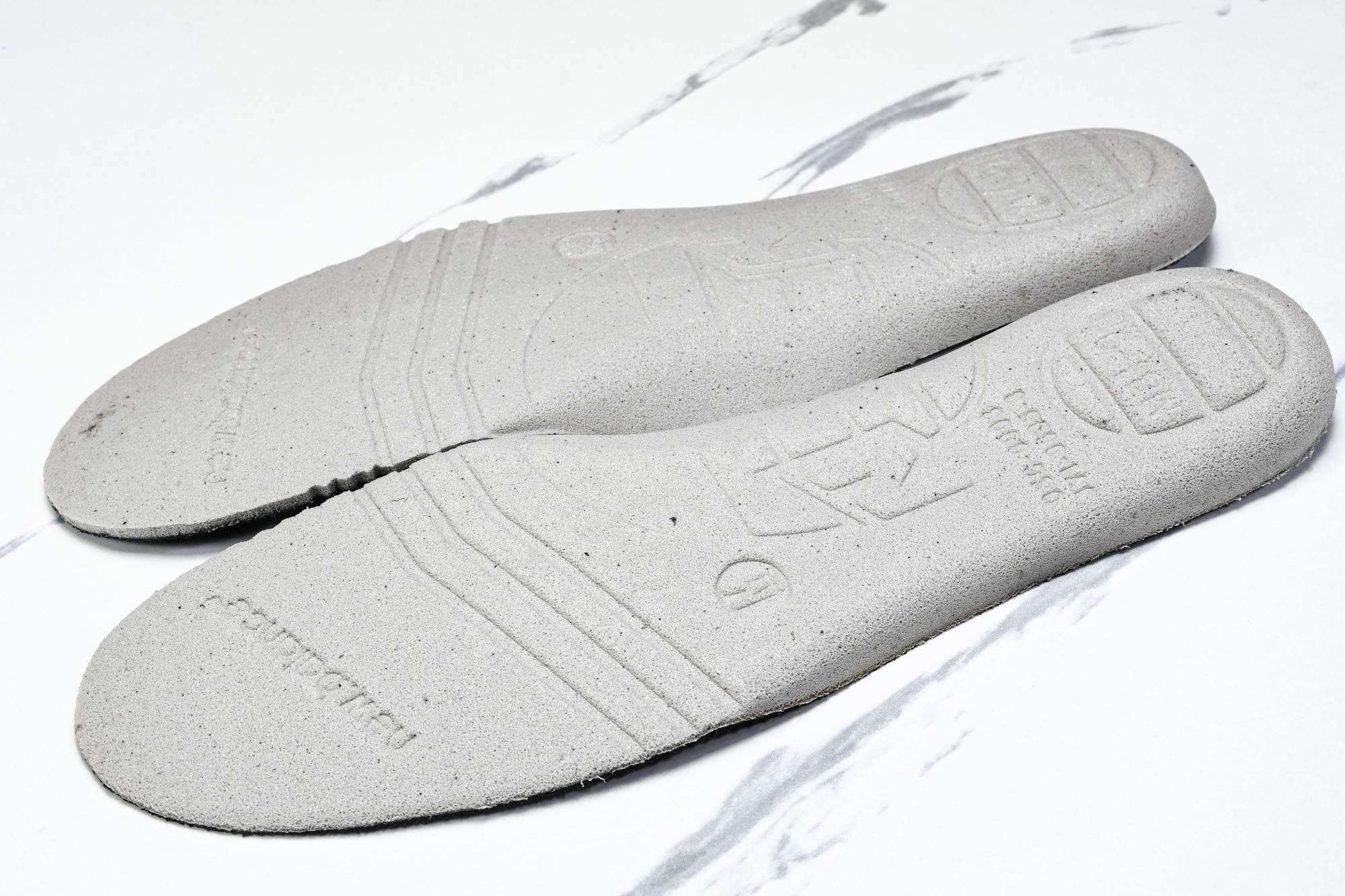 New Balance 1906系列复古老爹风休闲运动慢跑鞋 M1906WFE #YZ010#鞋款灵感源