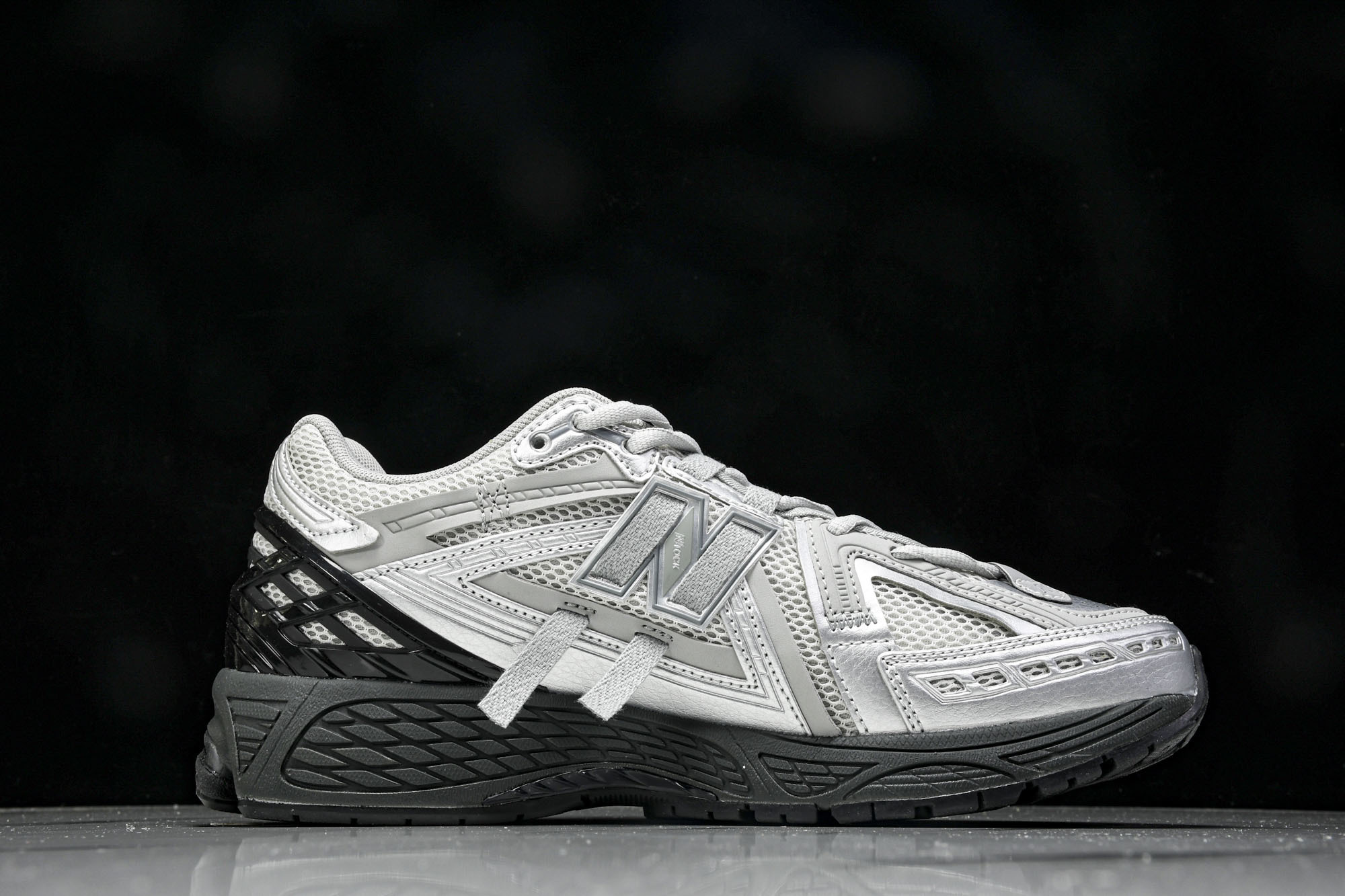 New Balance 1906系列复古老爹风休闲运动慢跑鞋 U1906AAF #YZ010#鞋款灵感源