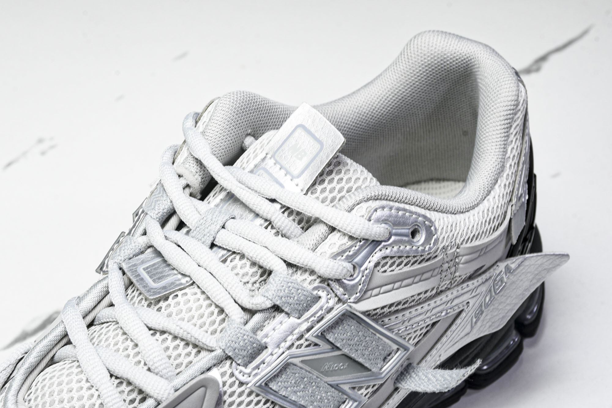 New Balance 1906系列复古老爹风休闲运动慢跑鞋 U1906AAF #YZ010#鞋款灵感源
