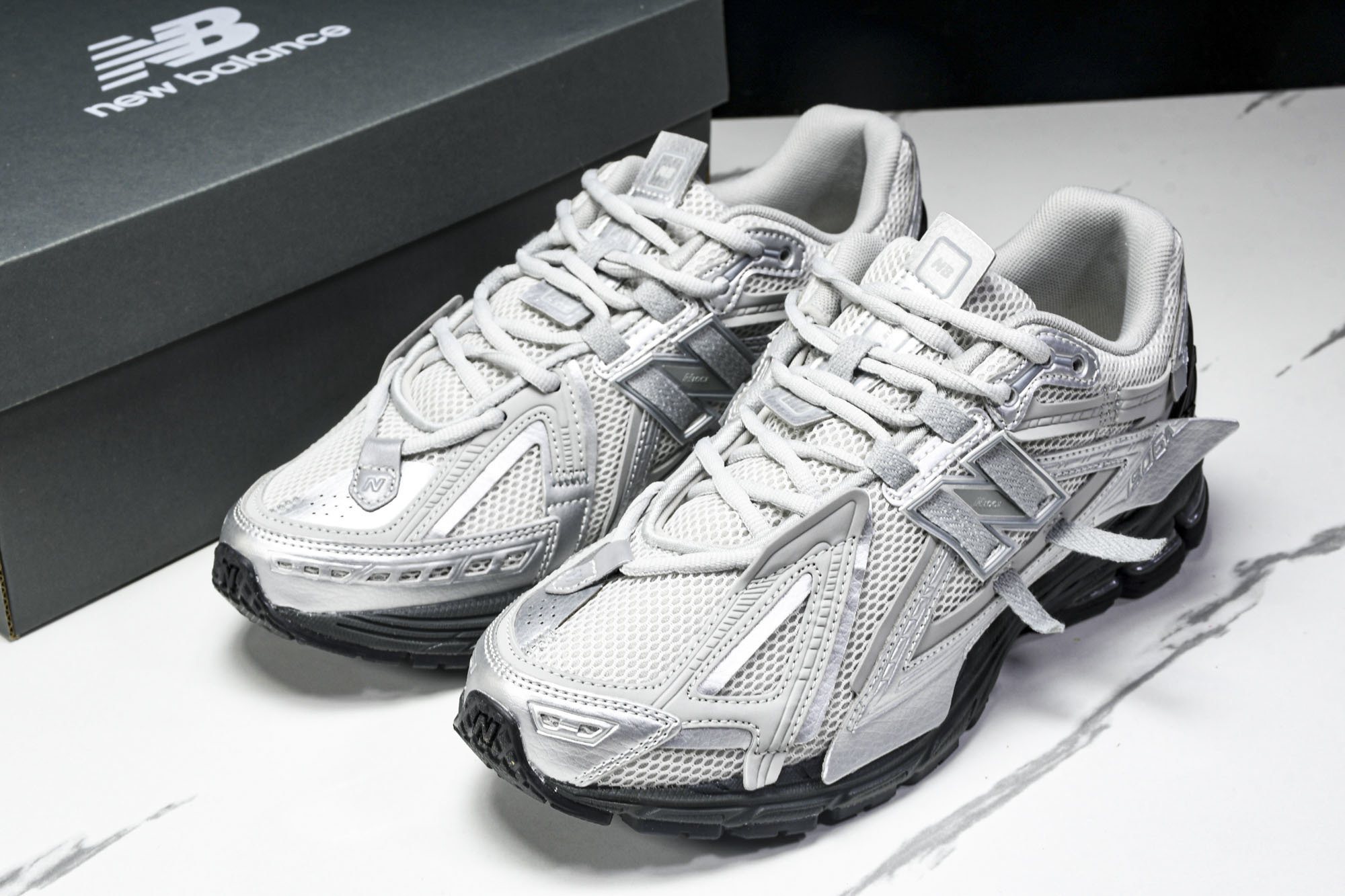 New Balance 1906系列复古老爹风休闲运动慢跑鞋 U1906AAF #YZ010#鞋款灵感源