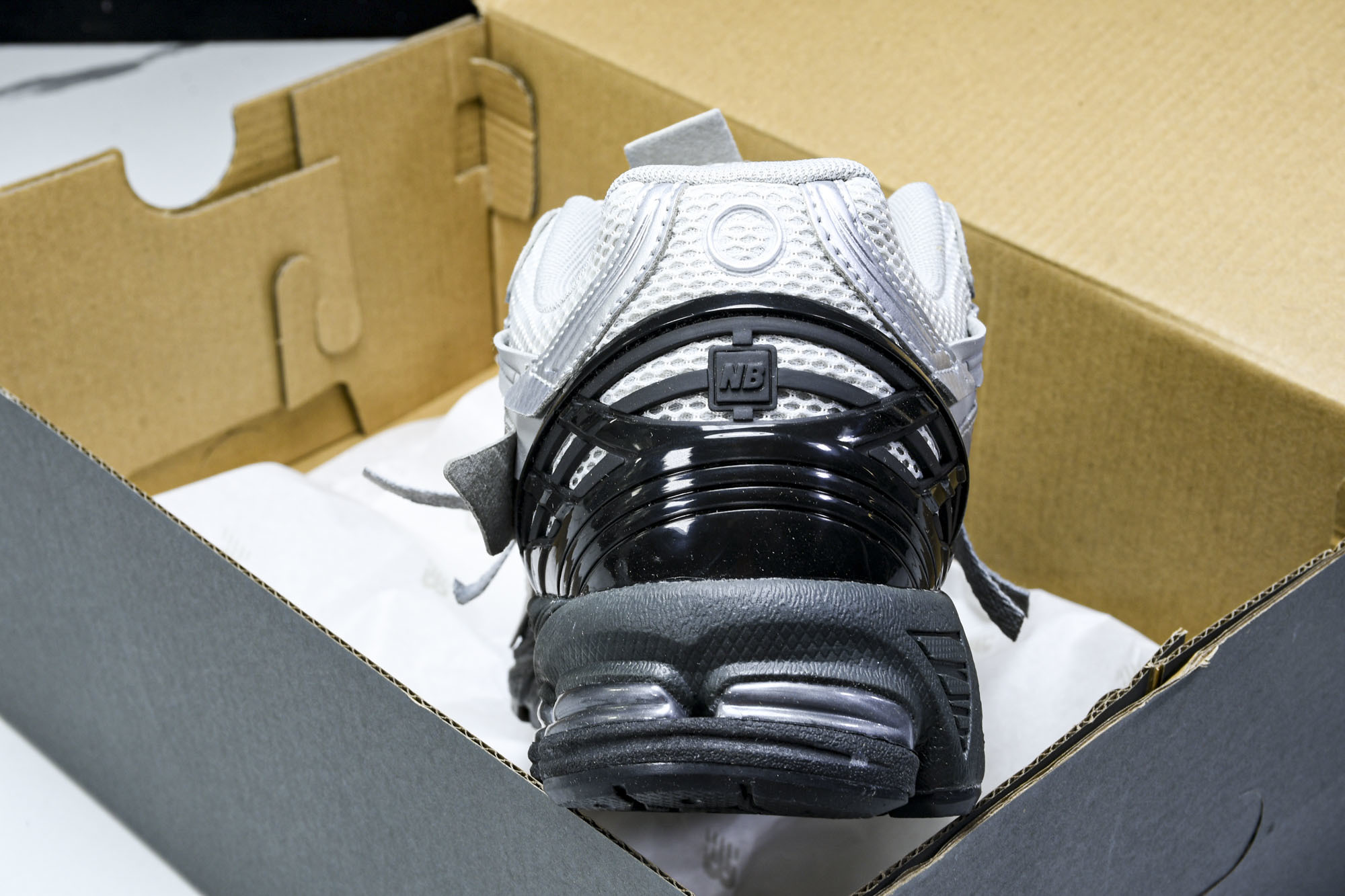 New Balance 1906系列复古老爹风休闲运动慢跑鞋 U1906AAF #YZ010#鞋款灵感源